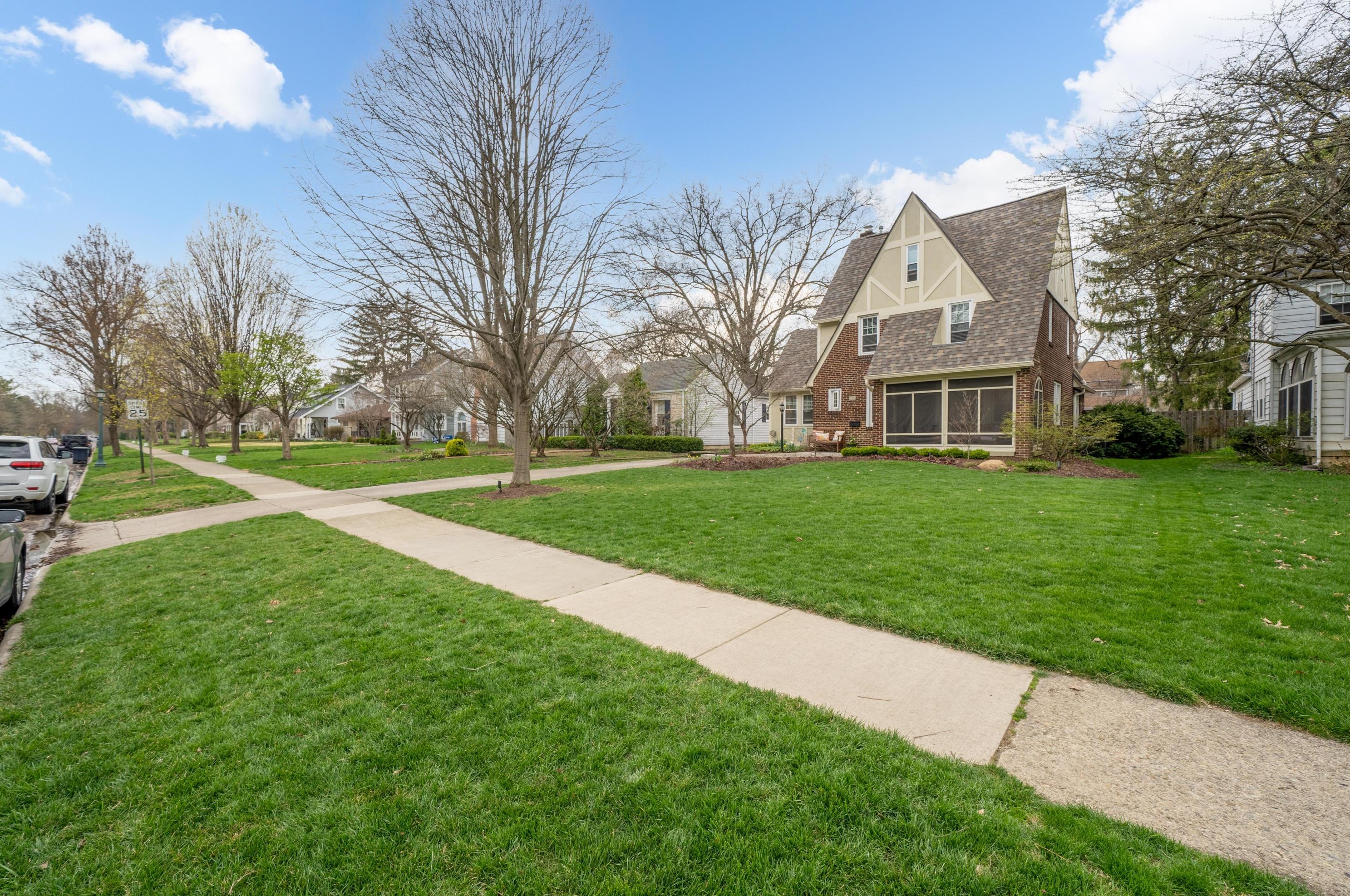 235 Remington Rd, Columbus OH 43209-2461 exterior