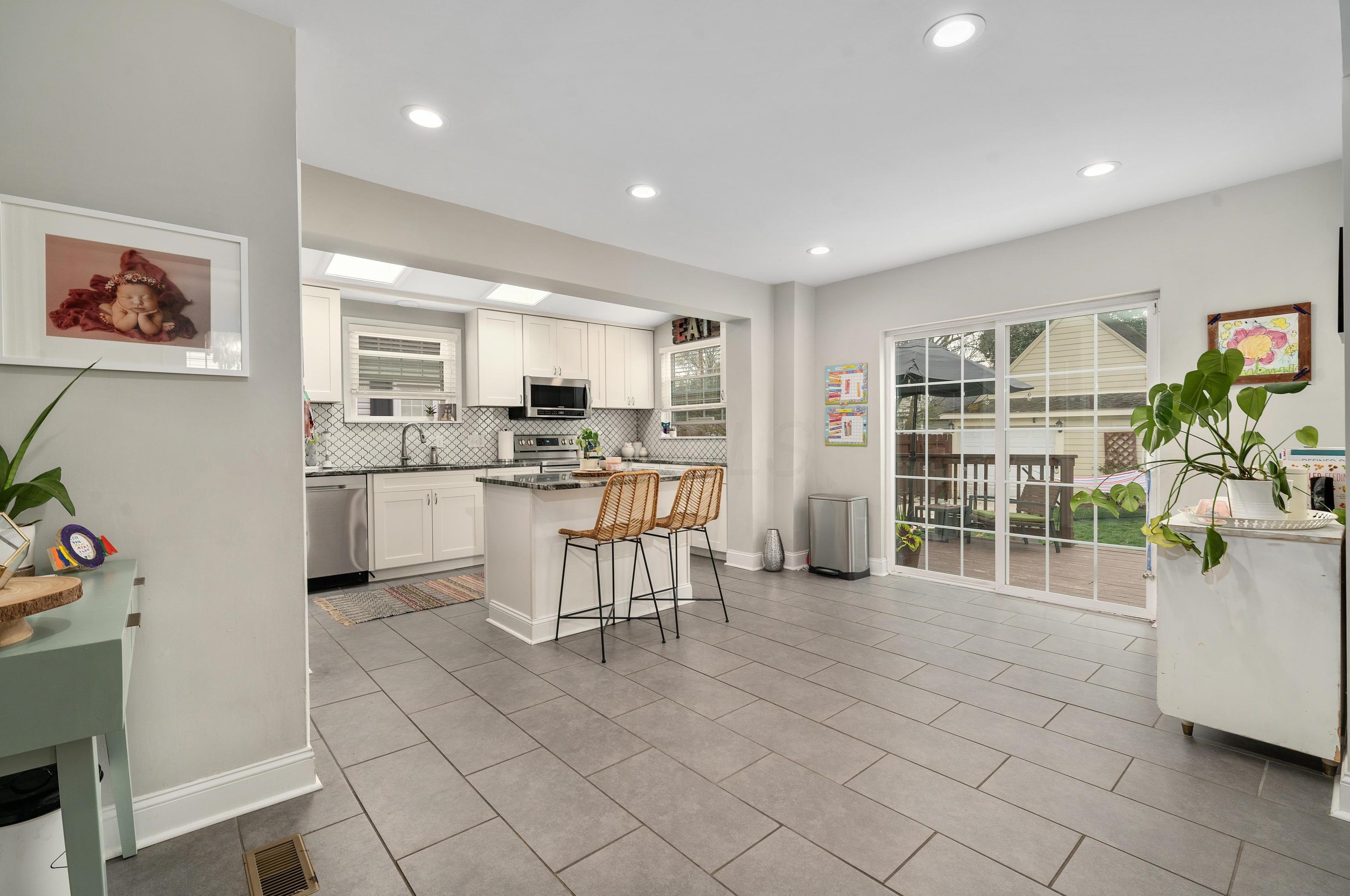 235 Remington Rd, Columbus OH 43209-2461 exterior