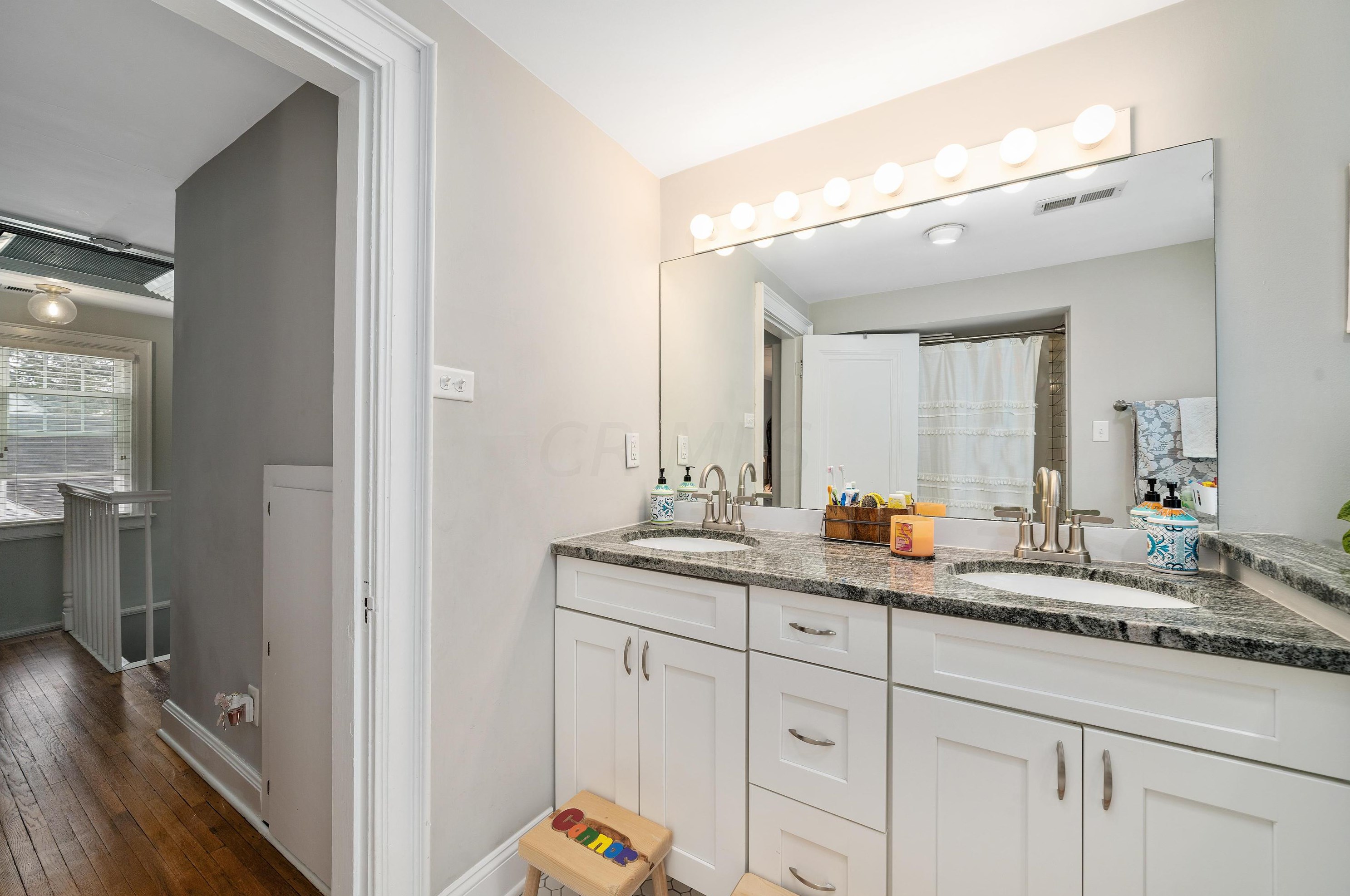 235 Remington Rd, Columbus OH 43209-2461 exterior