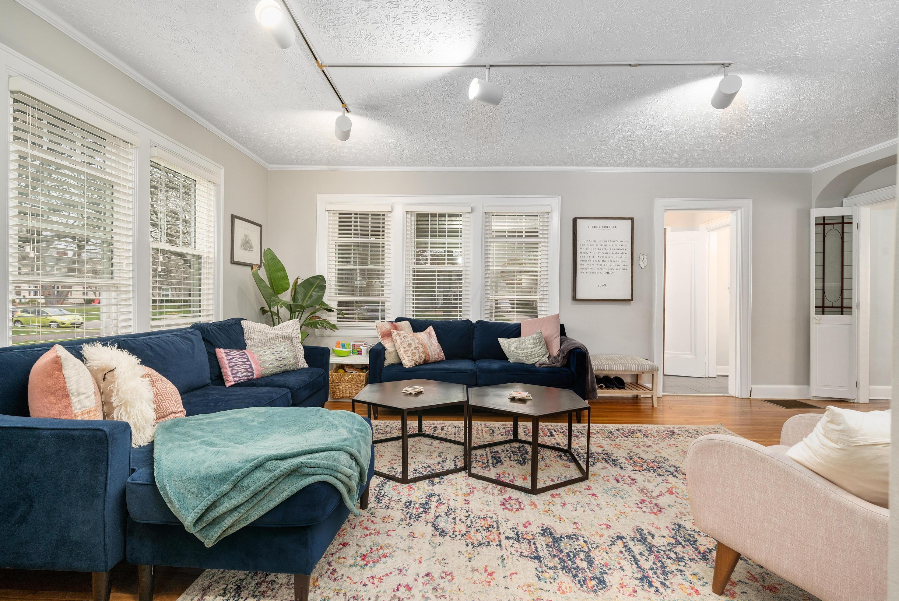 235 Remington Rd, Columbus OH 43209-2461 exterior