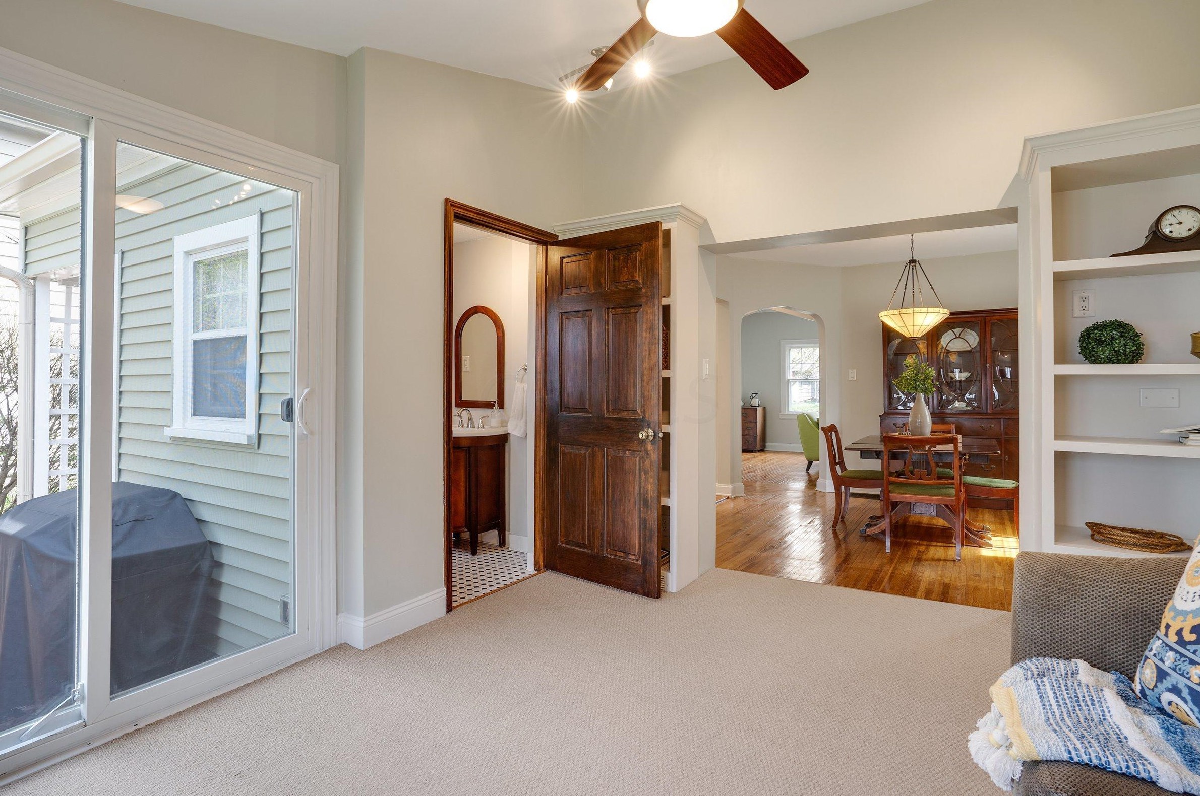 921 Remington Rd, Columbus OH 43209-2459 exterior