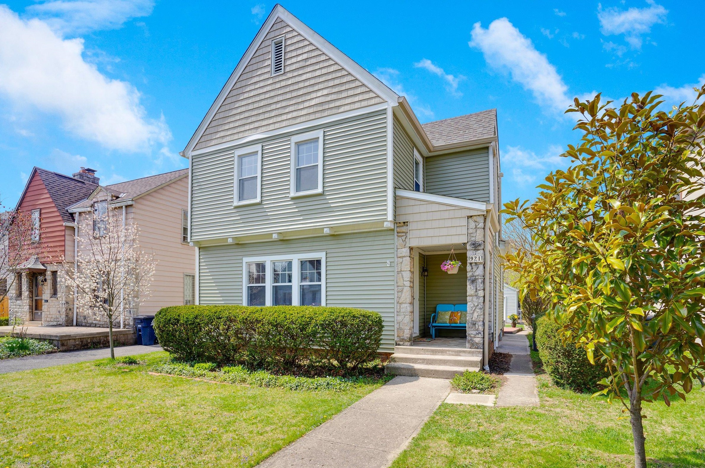 921 Remington Rd, Columbus OH 43209-2459 exterior