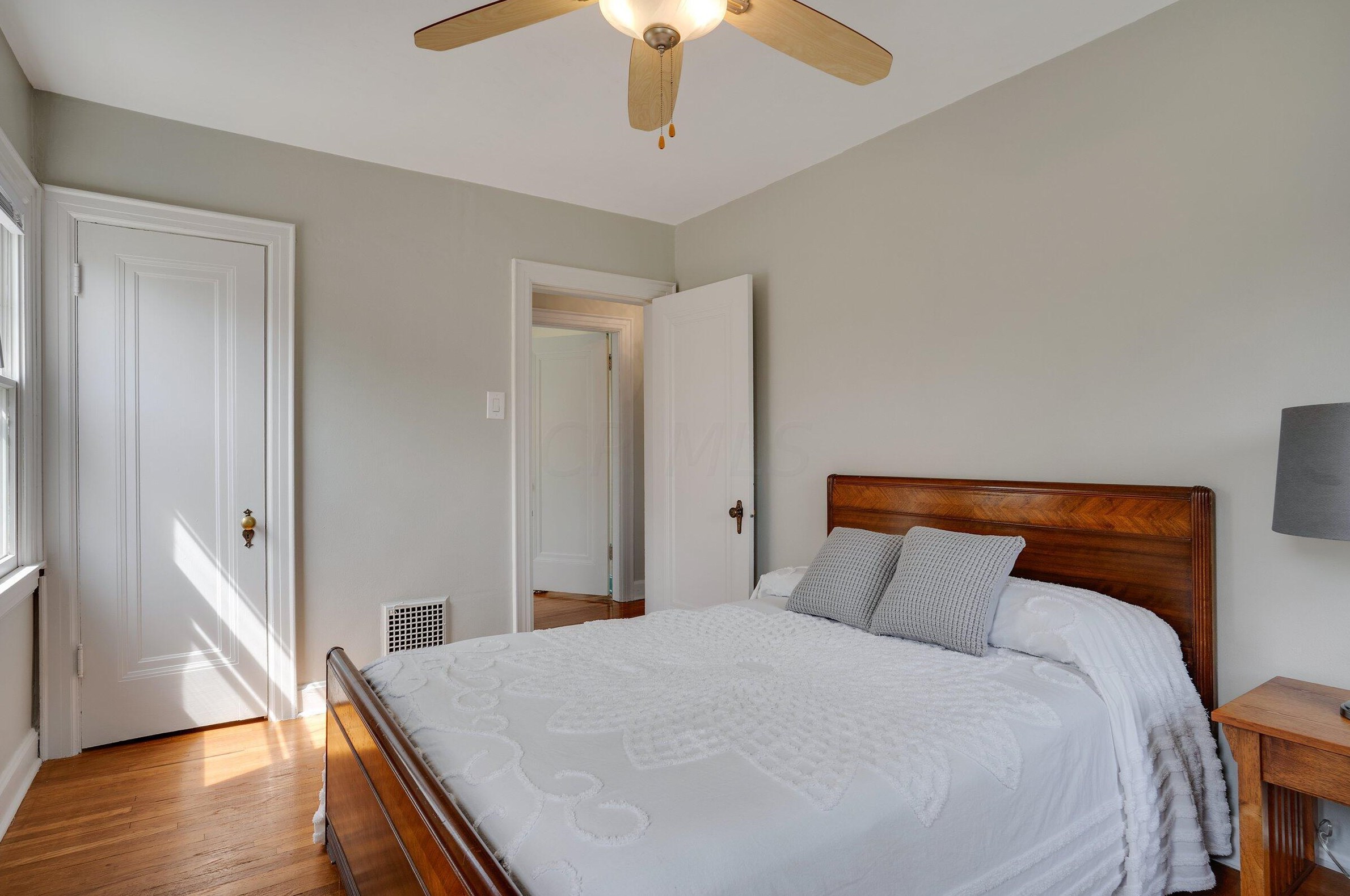 921 Remington Rd, Columbus OH 43209-2459 exterior