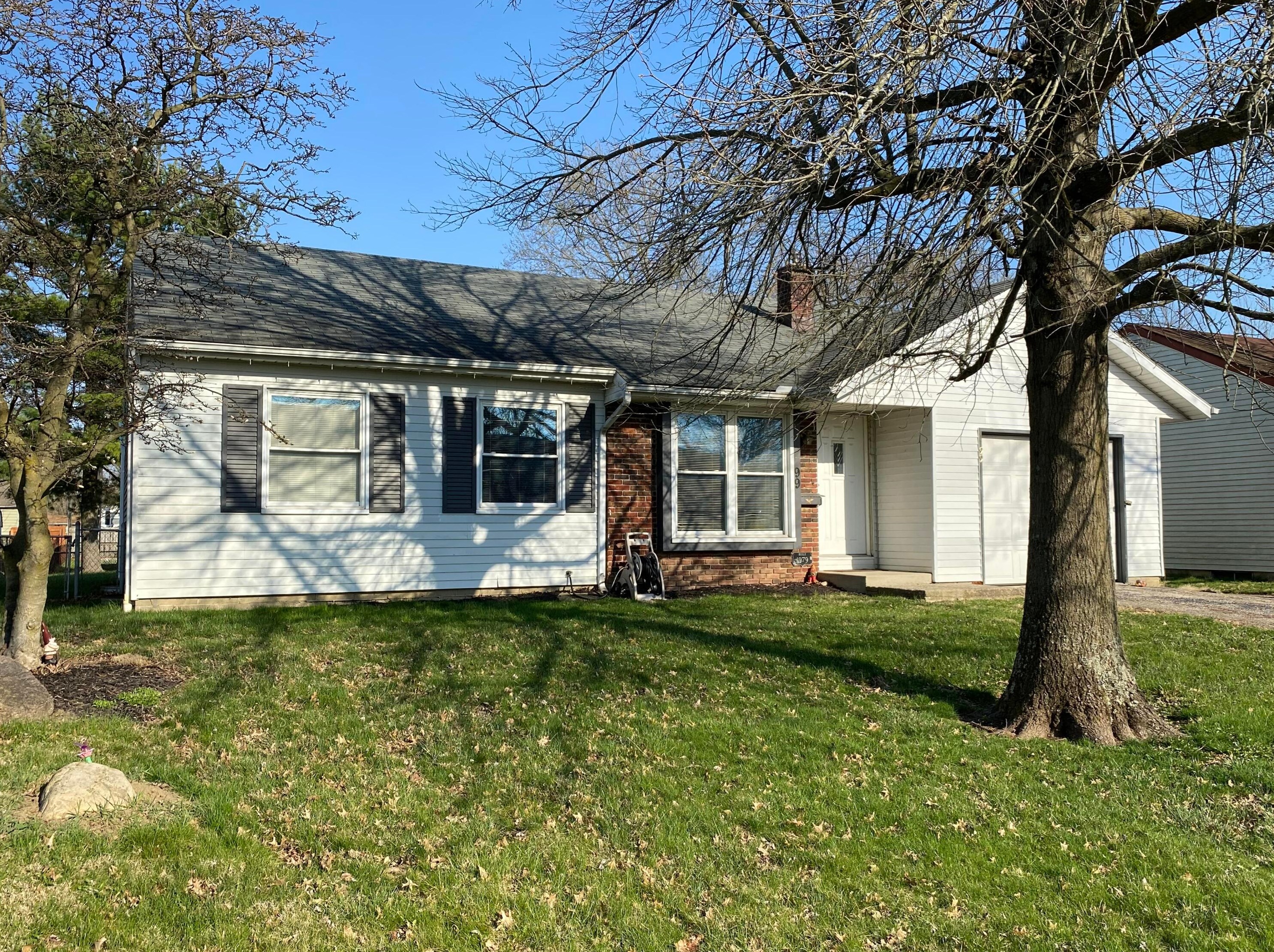 99 Marvin Ln, Delaware, OH 43015-2267
