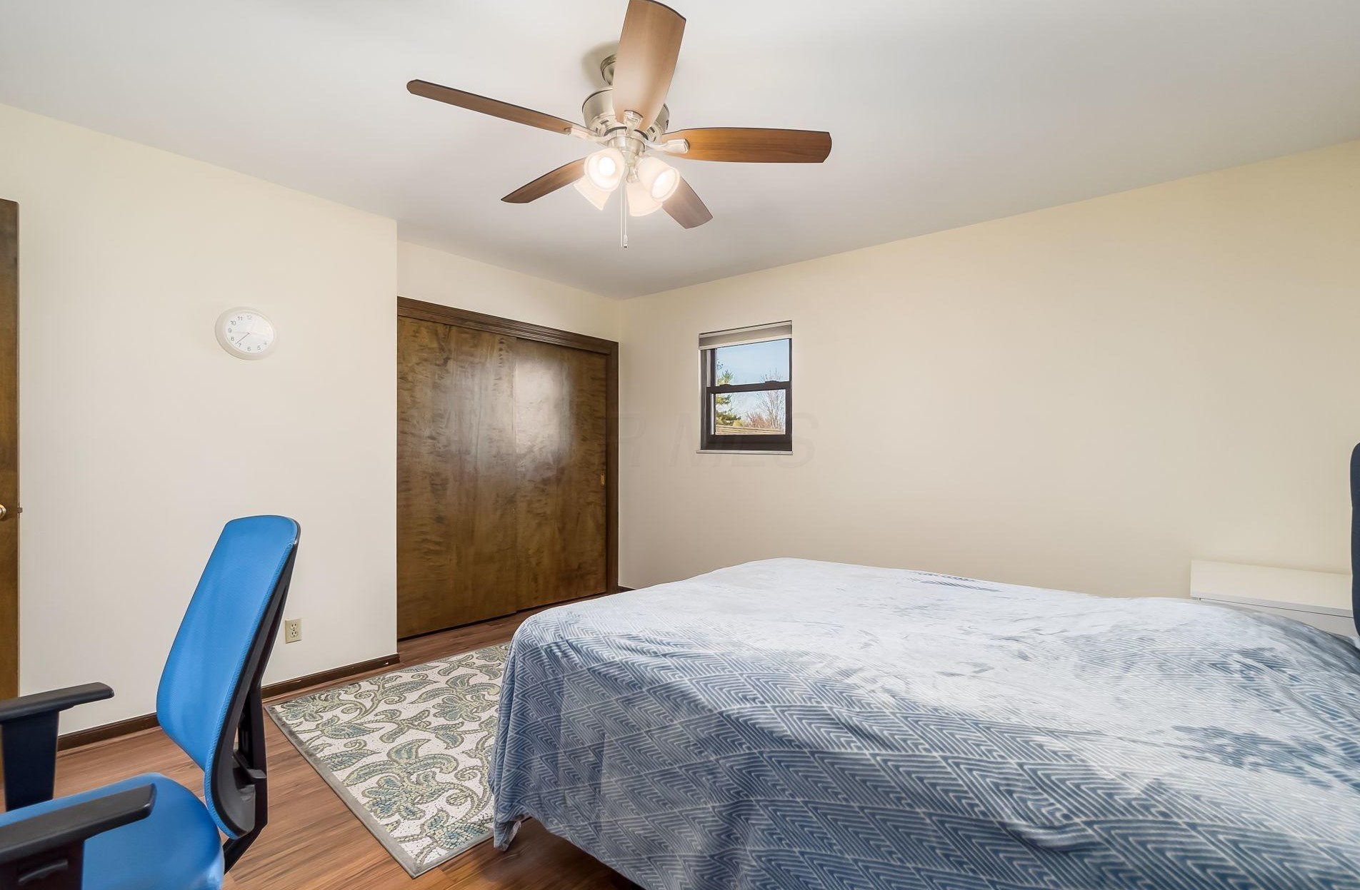 4275 Chaucer Ln, Columbus OH 43220-4079 exterior