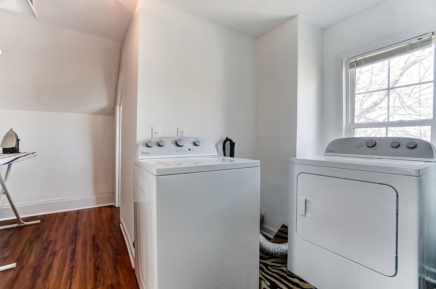 1041 Oregon Ave, Columbus OH 43201-3368 exterior