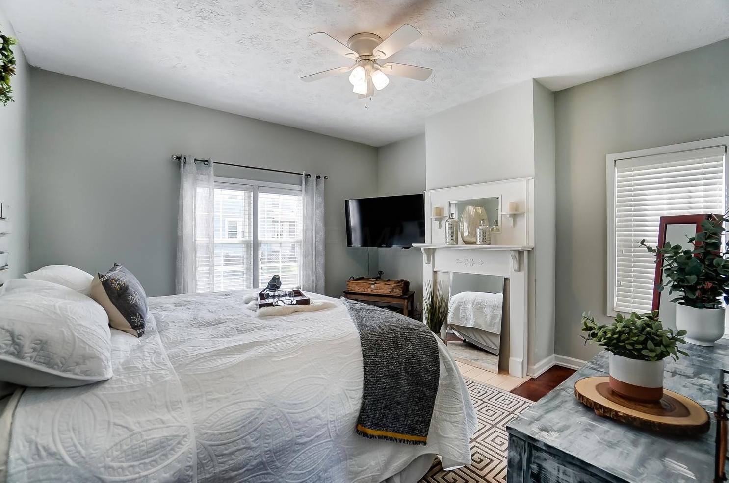 1041 Oregon Ave, Columbus OH 43201-3368 exterior