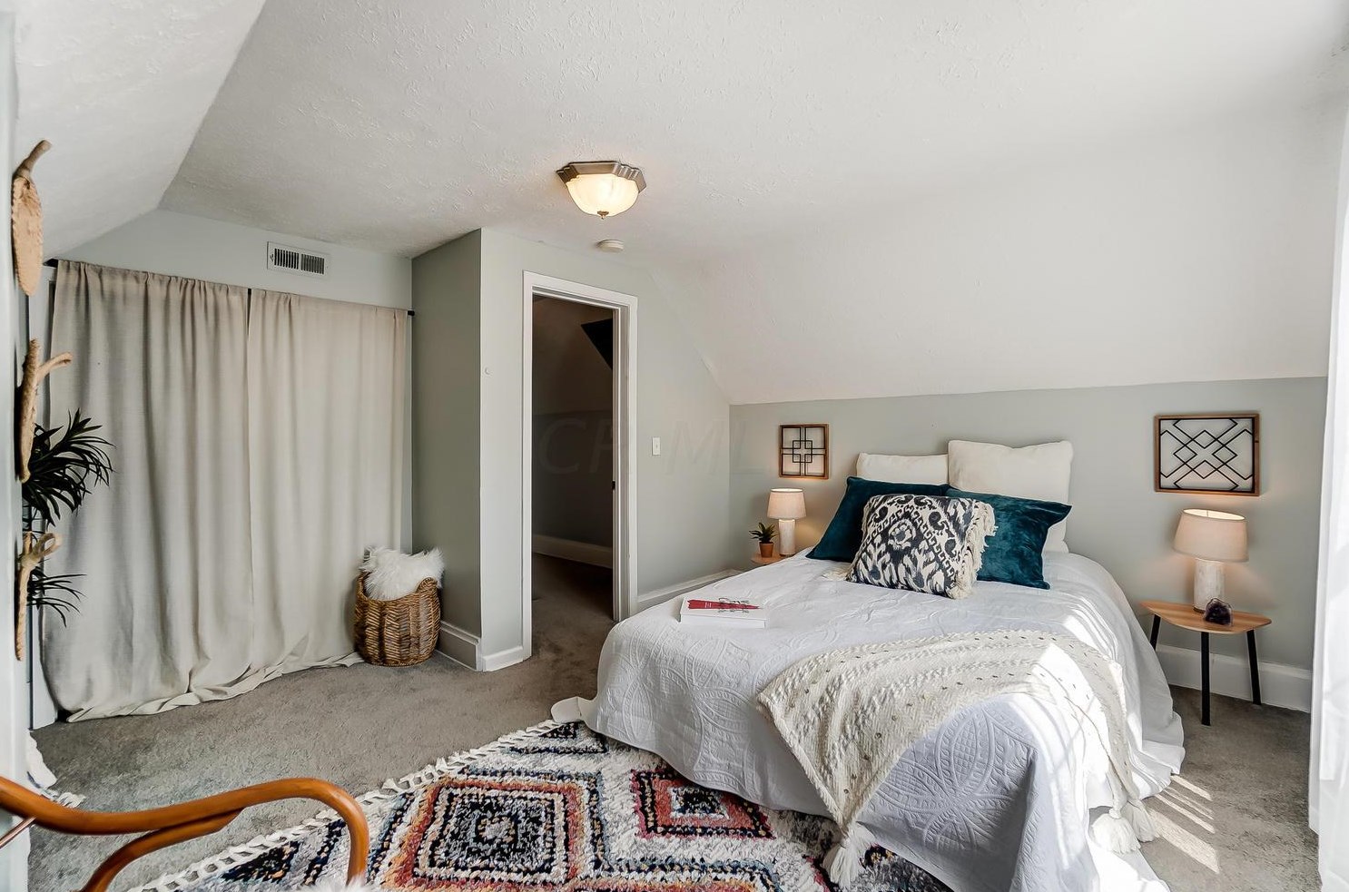 1041 Oregon Ave, Columbus OH 43201-3368 exterior