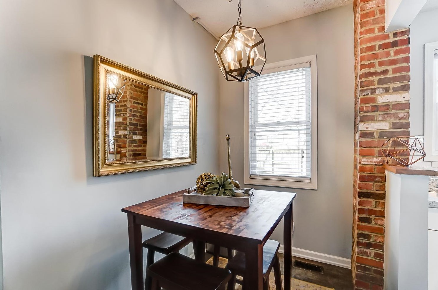 1041 Oregon Ave, Columbus OH 43201-3368 exterior