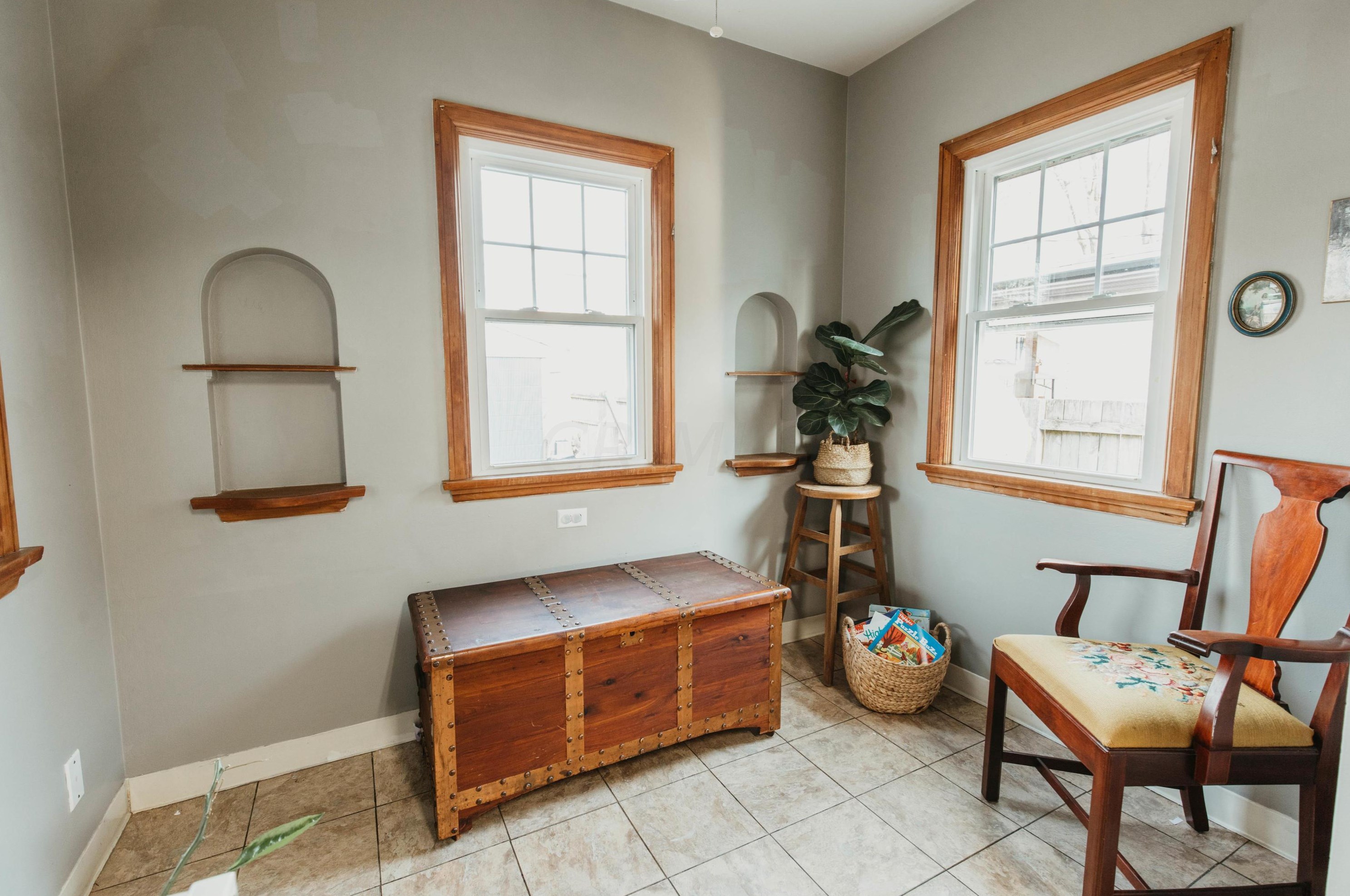 87 Brinker Ave, Columbus OH 43204-1365 exterior