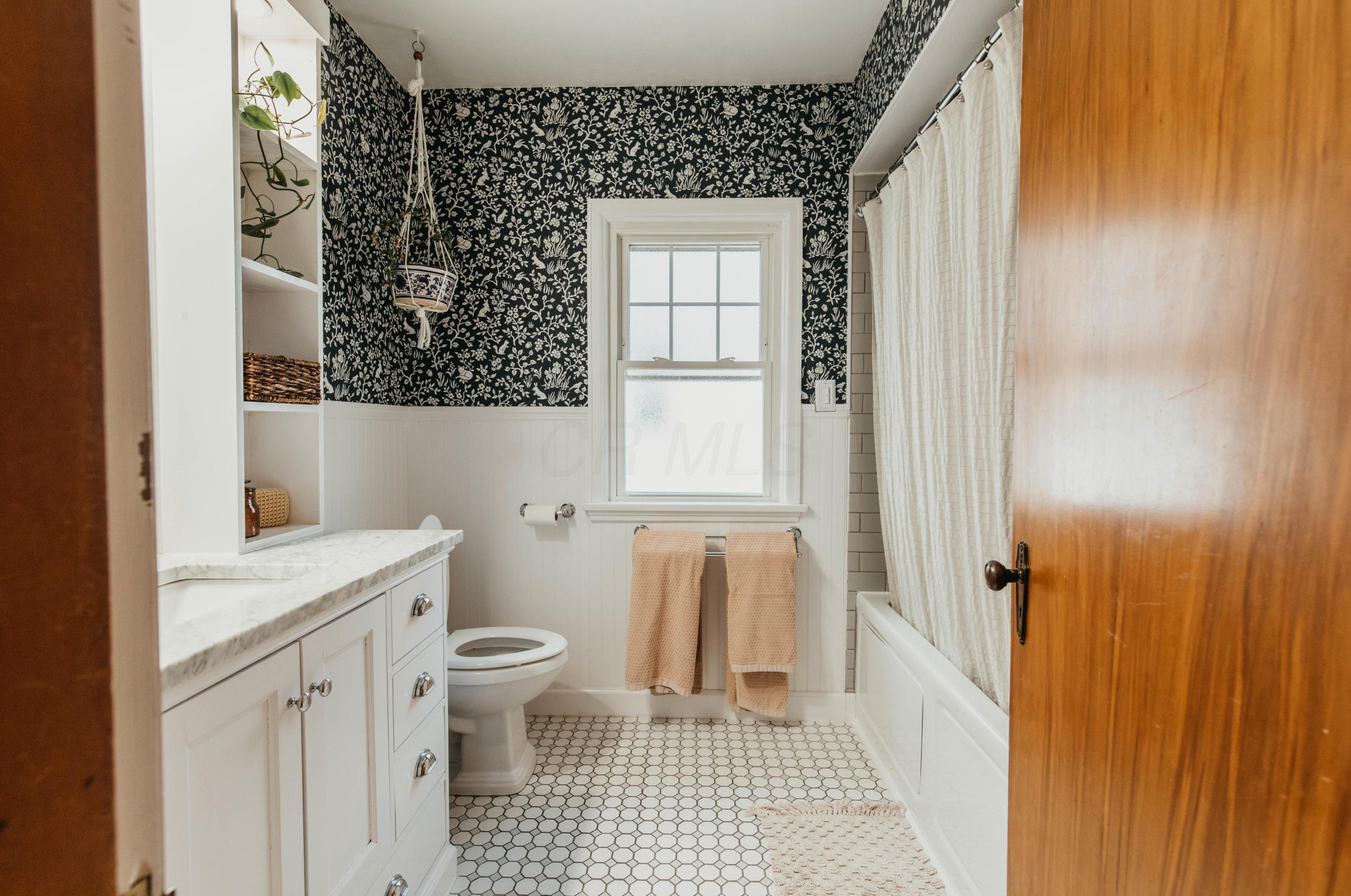 87 Brinker Ave, Columbus OH 43204-1365 exterior