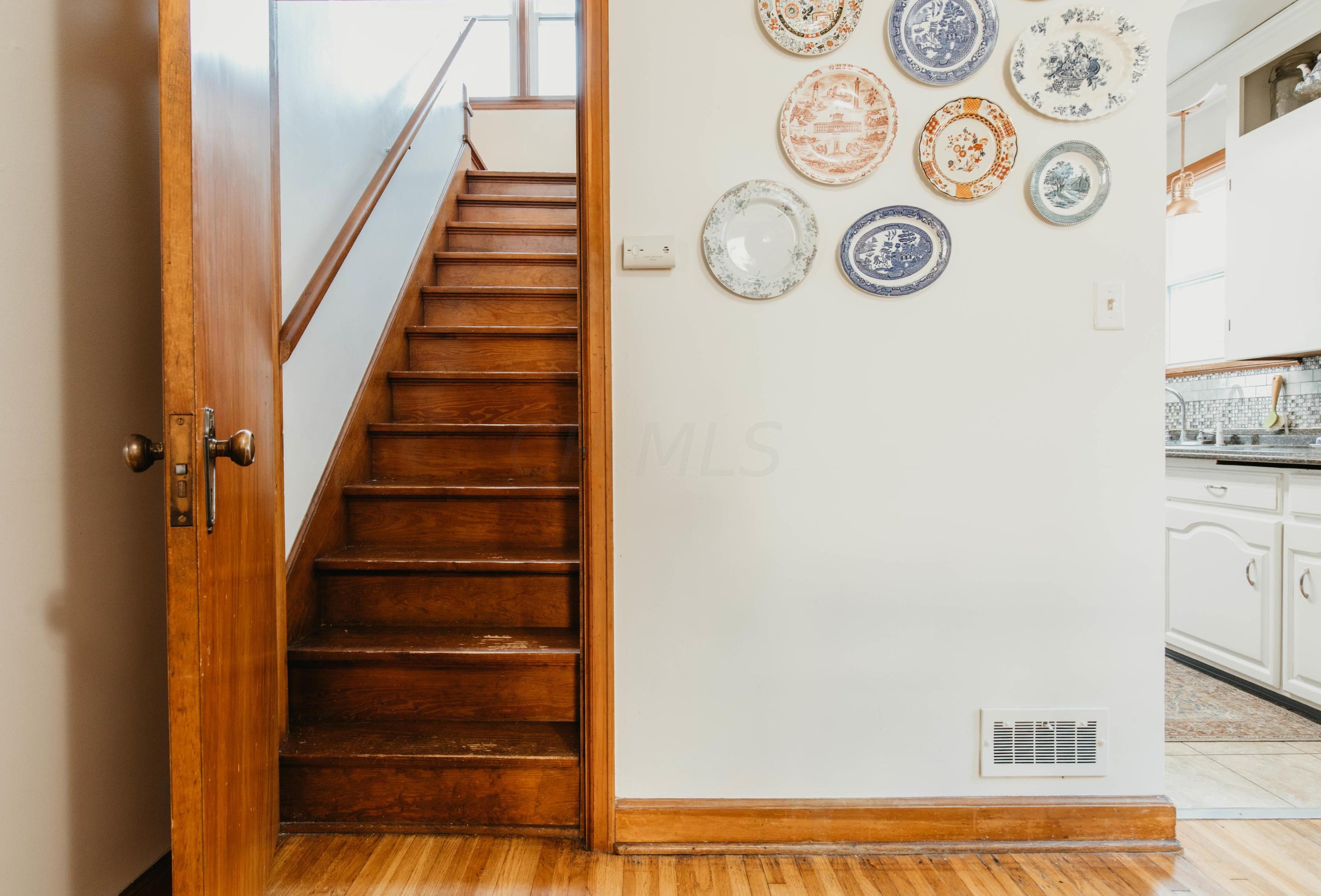 87 Brinker Ave, Columbus OH 43204-1365 exterior