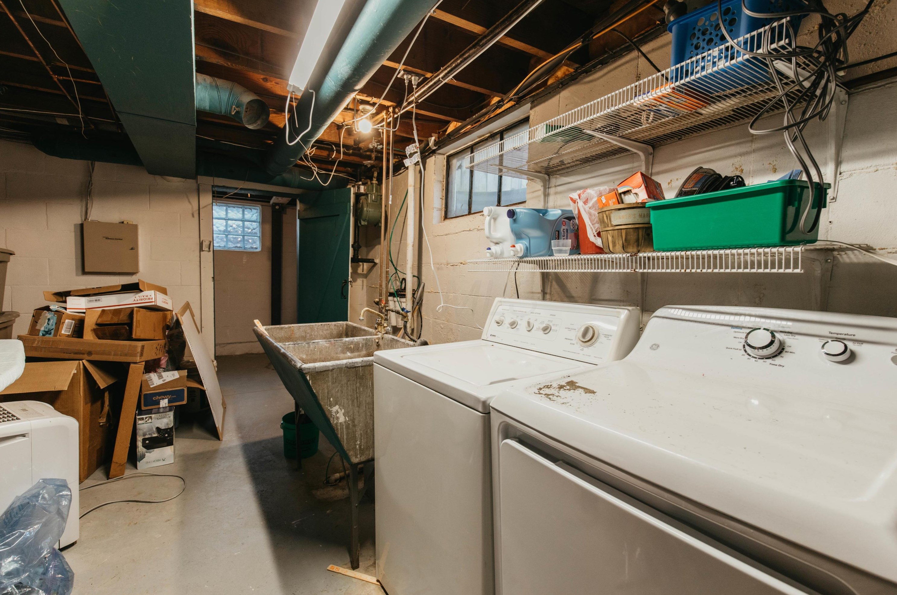 87 Brinker Ave, Columbus OH 43204-1365 exterior