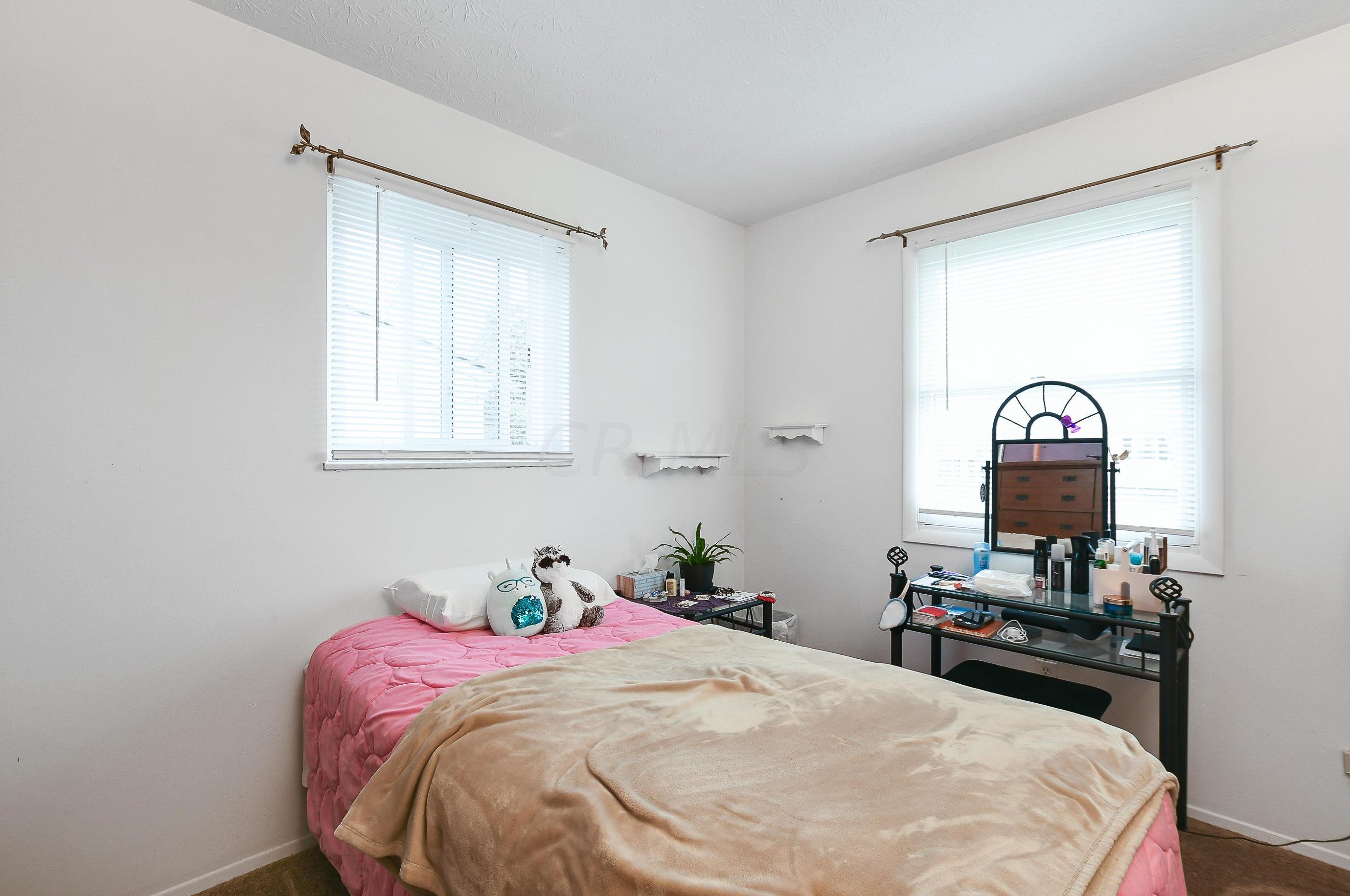 3232 Latonia Rd, Columbus OH 43232-6350 exterior