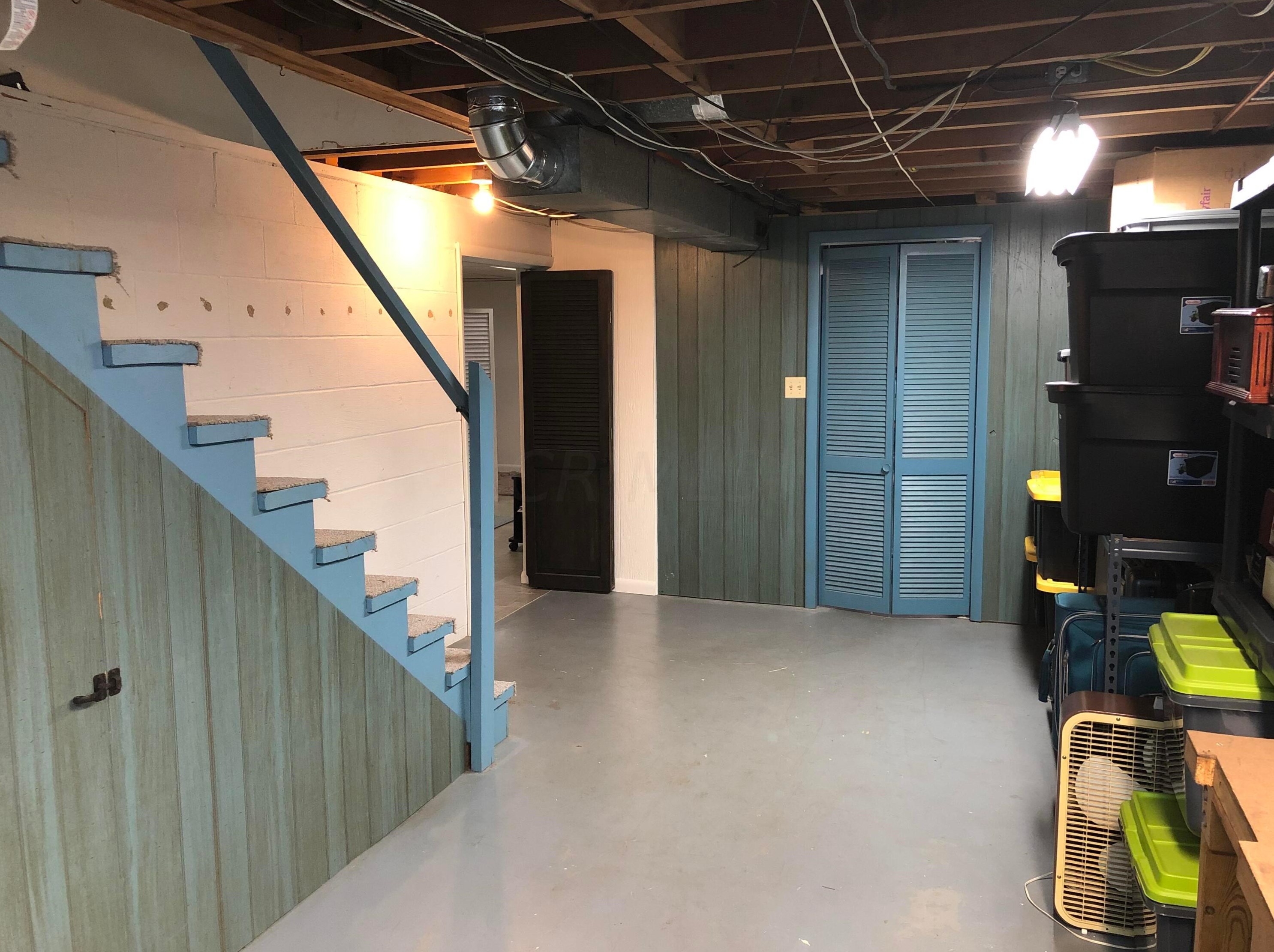 838 Janet Dr, Columbus OH 43224-2638 exterior