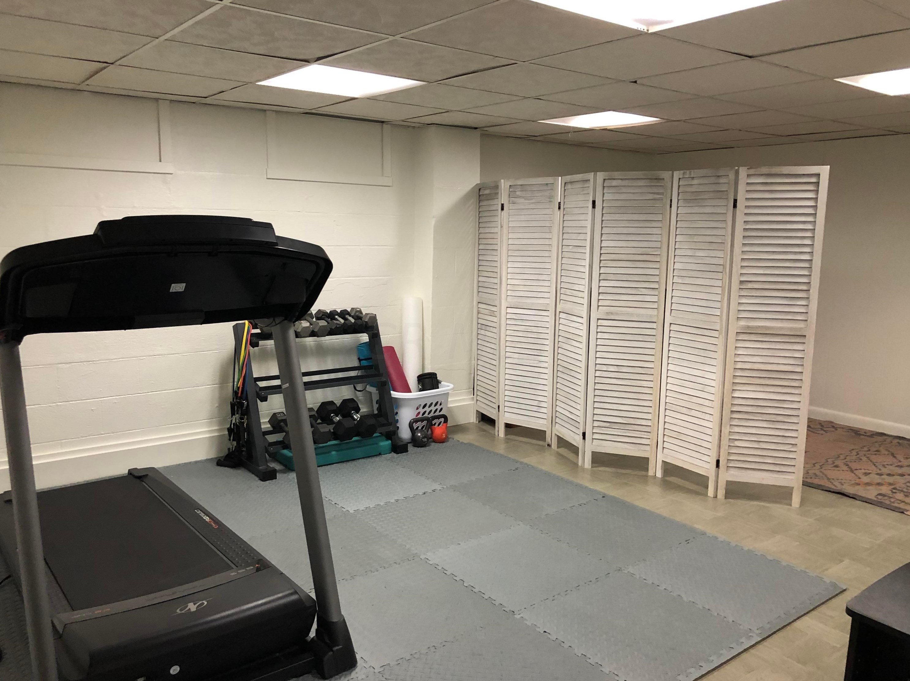 838 Janet Dr, Columbus OH 43224-2638 exterior