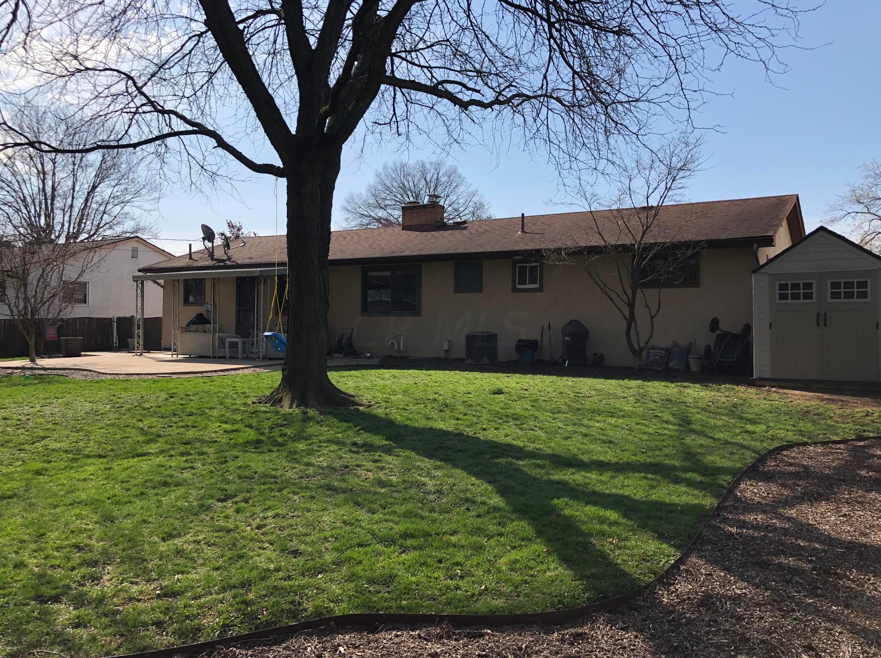 838 Janet Dr, Columbus OH 43224-2638 exterior