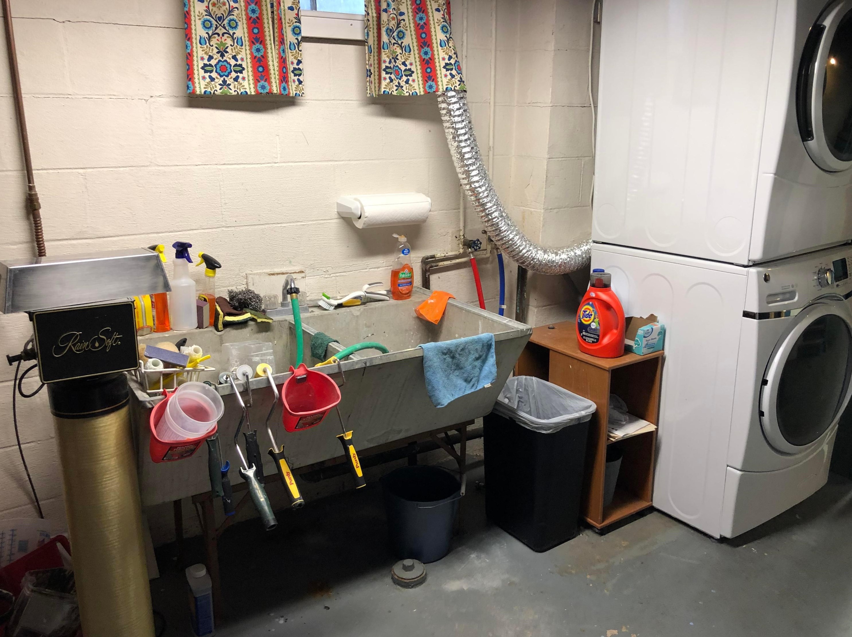 838 Janet Dr, Columbus OH 43224-2638 exterior