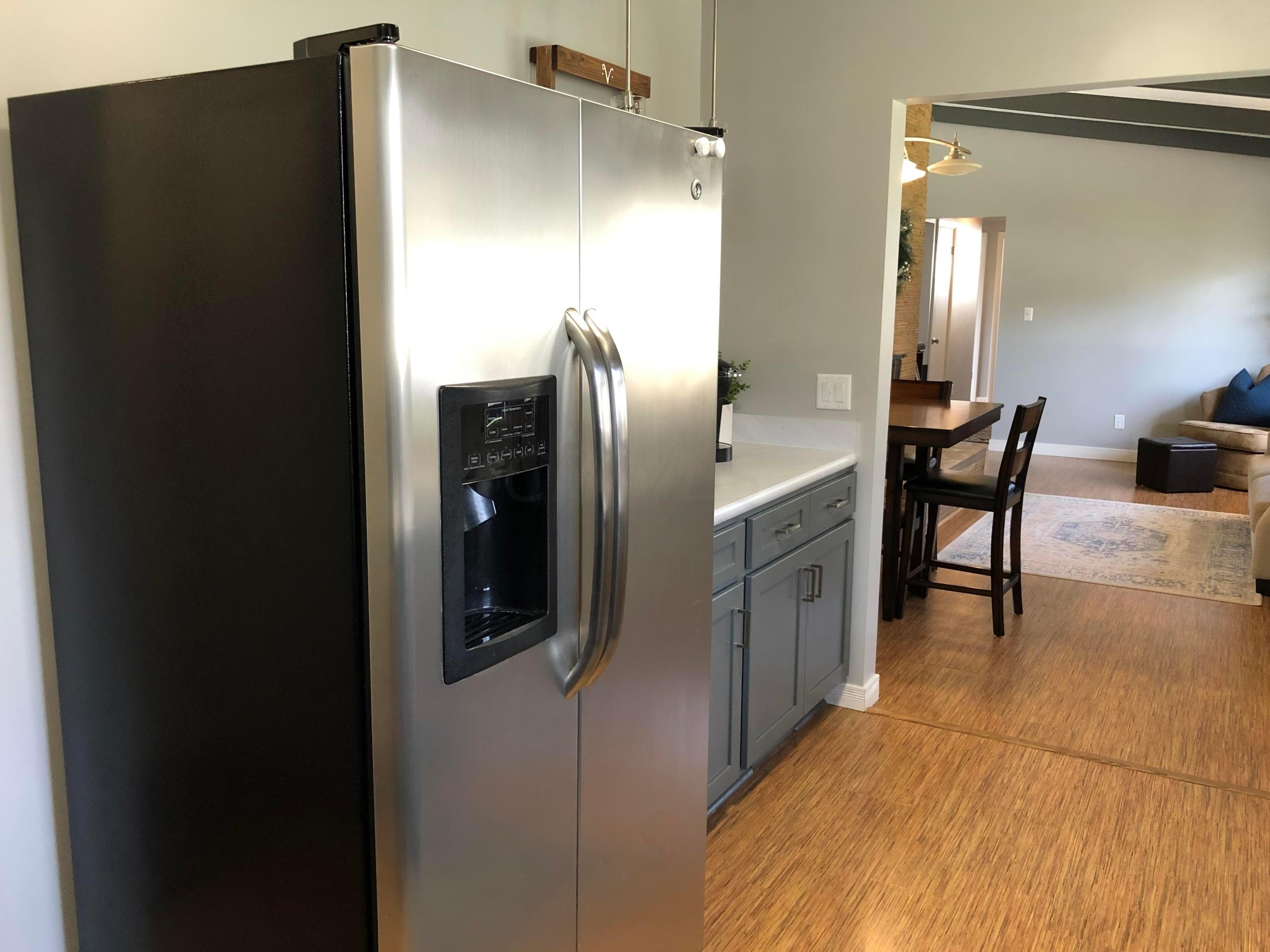 838 Janet Dr, Columbus OH 43224-2638 exterior