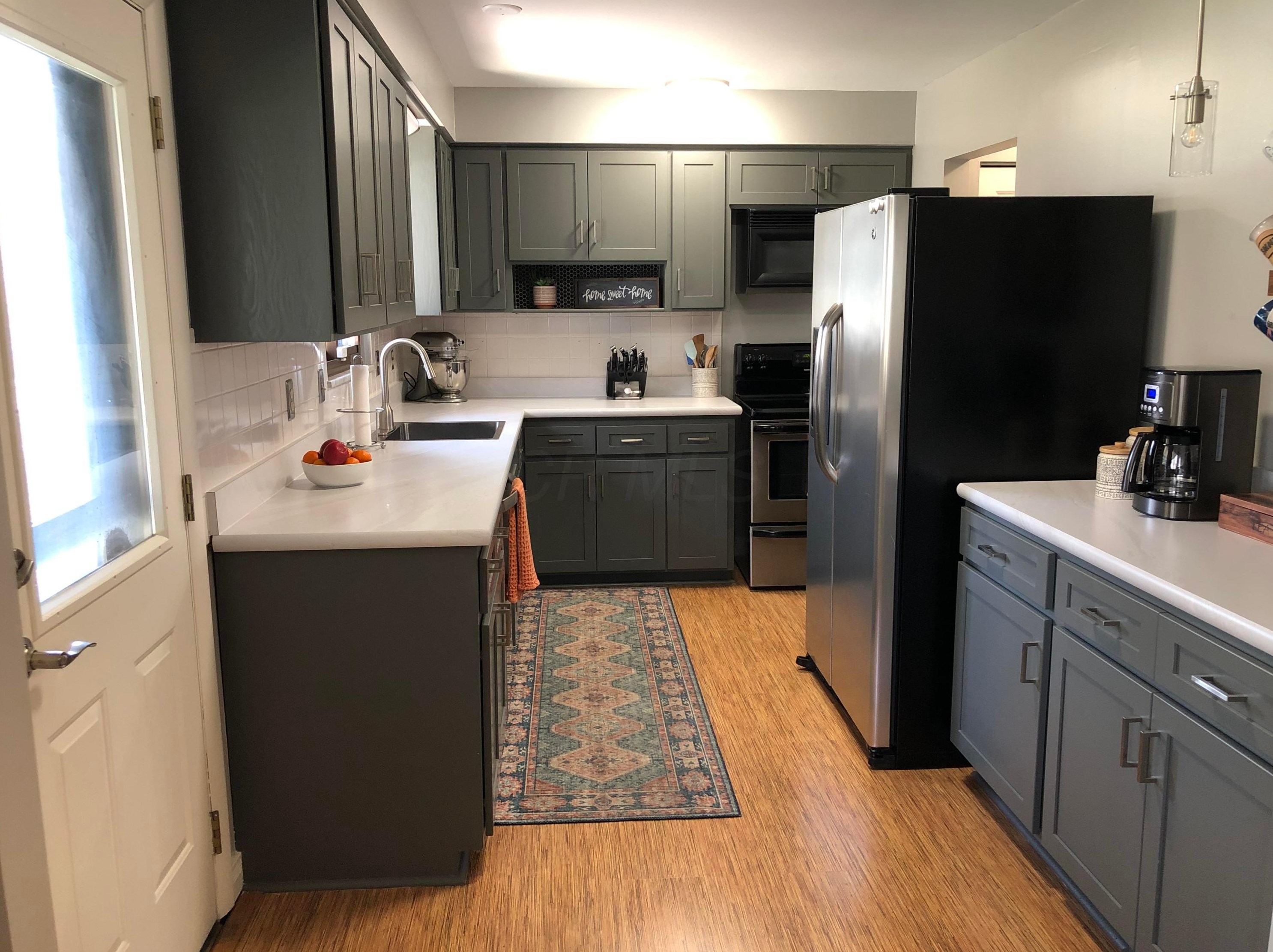 838 Janet Dr, Columbus OH 43224-2638 exterior