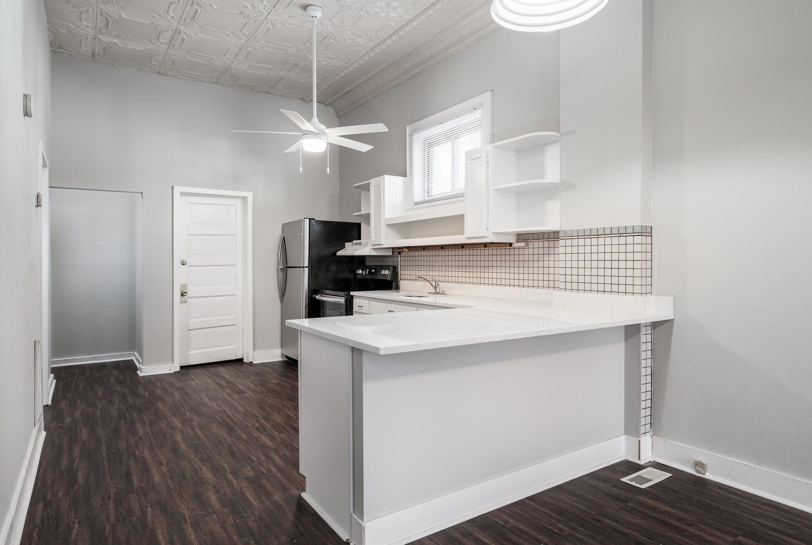 459 Clinton St, Columbus, OH 43202-2740