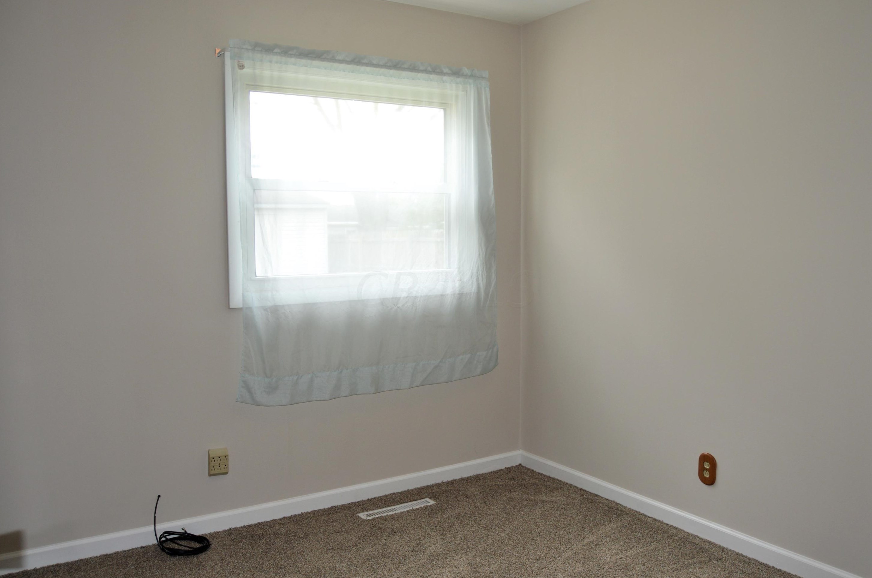 5211 Zimmer Dr, Columbus OH 43232-6047 exterior