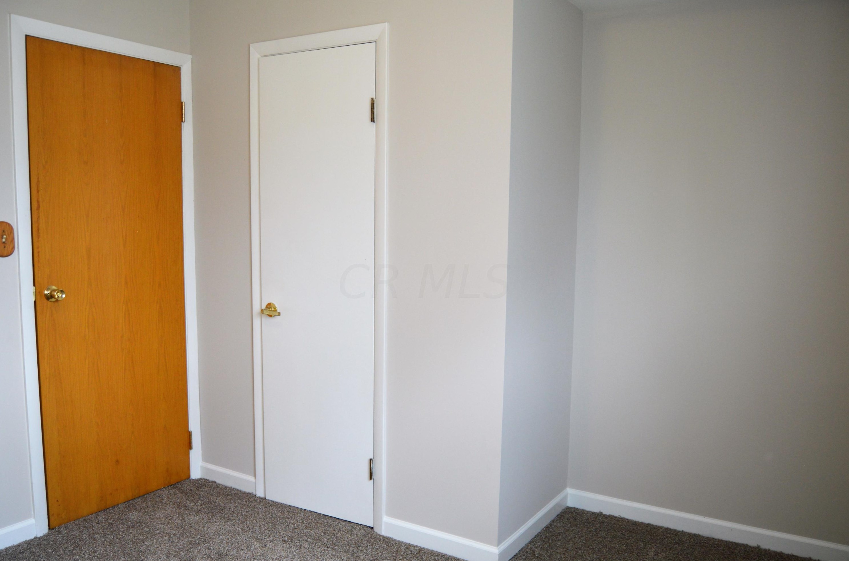 5211 Zimmer Dr, Columbus OH 43232-6047 exterior