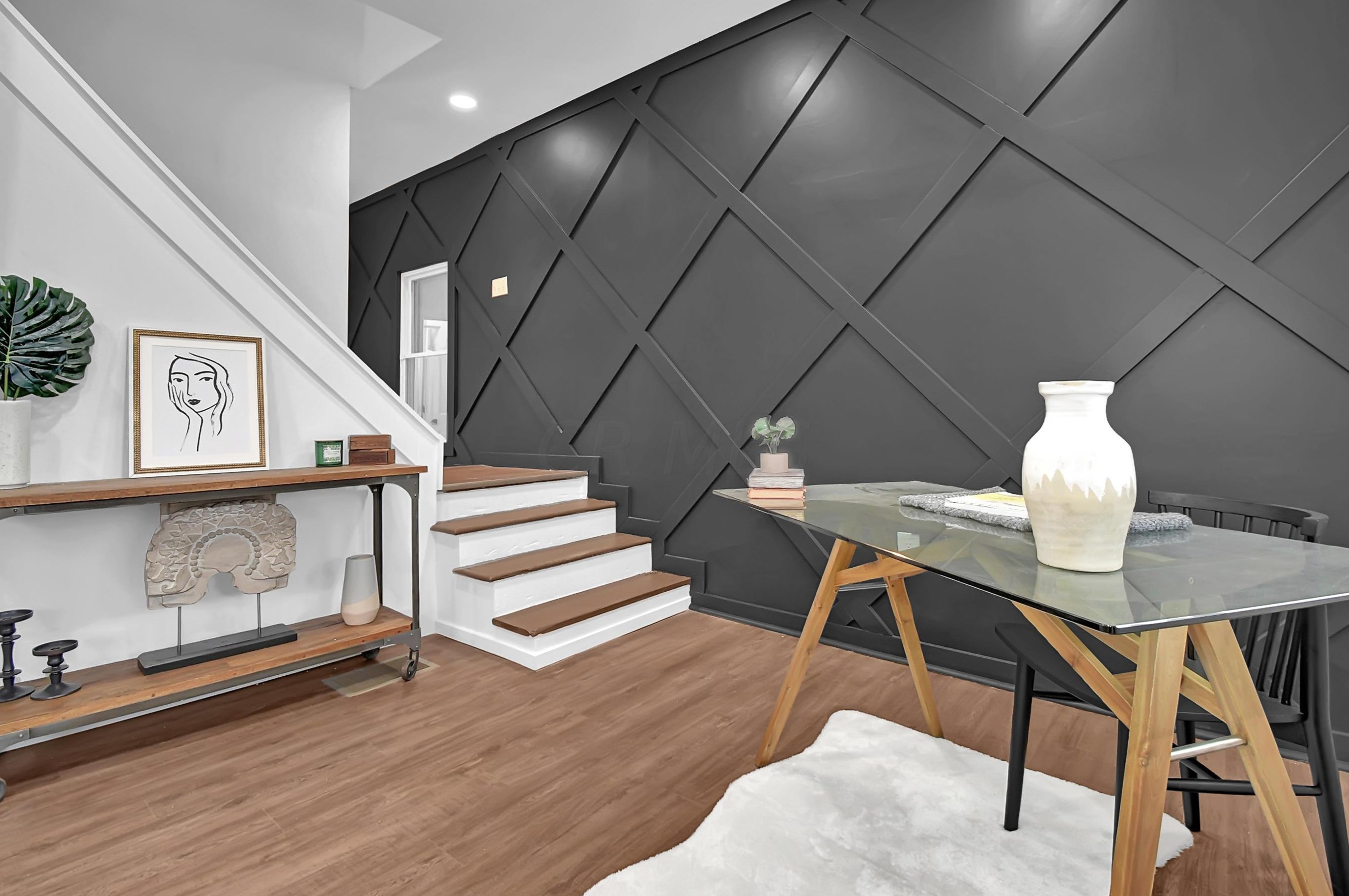 975 Bellows Ave, Columbus OH  43223-1515 exterior