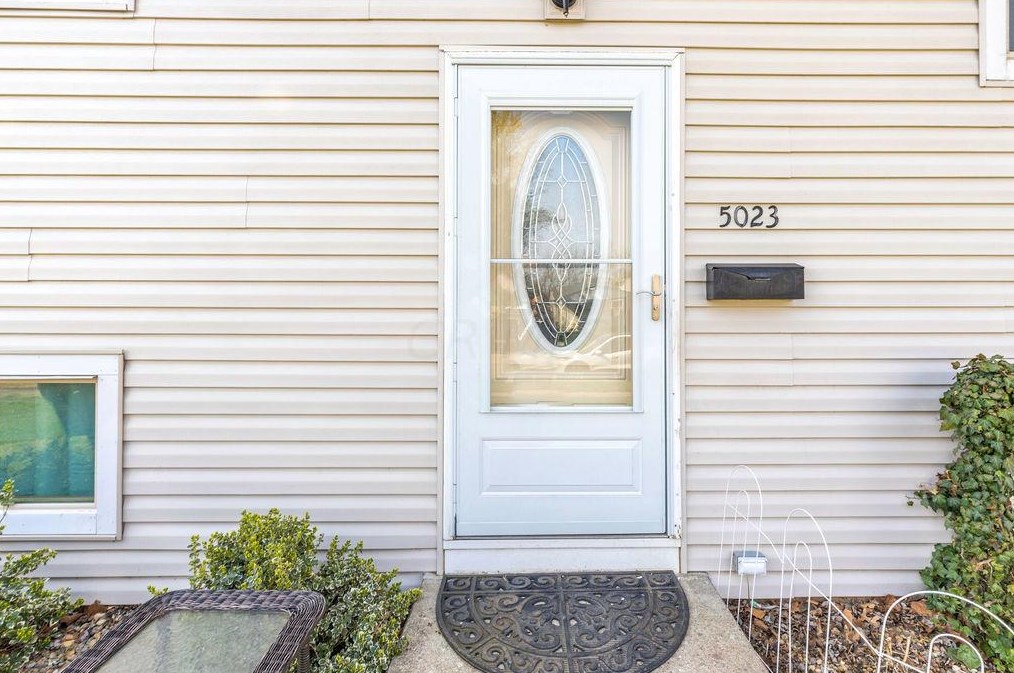 5023 Albany Dr, Columbus OH 43232-6229 exterior