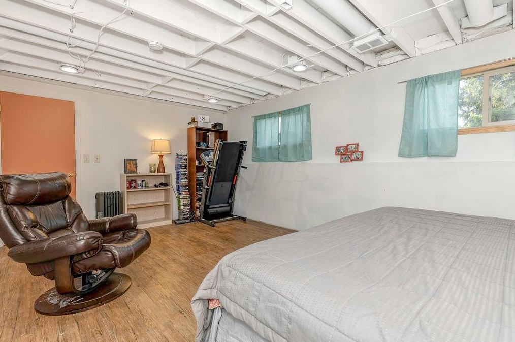 5023 Albany Dr, Columbus OH 43232-6229 exterior