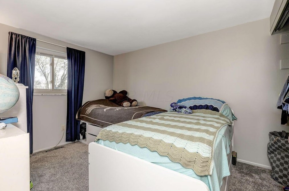 5023 Albany Dr, Columbus OH 43232-6229 exterior