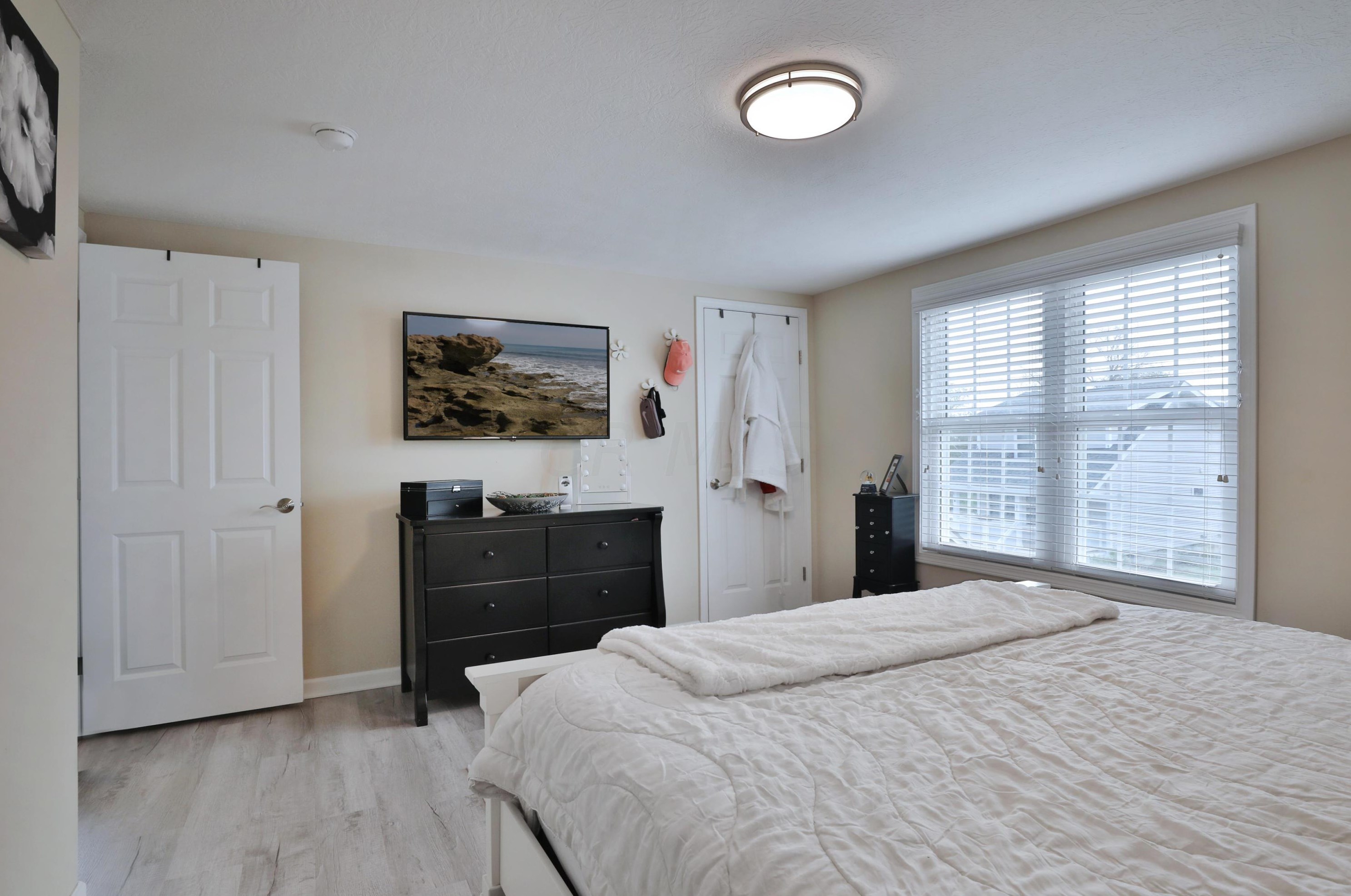 893 Heyl Ave, Columbus OH 43206-2485 exterior