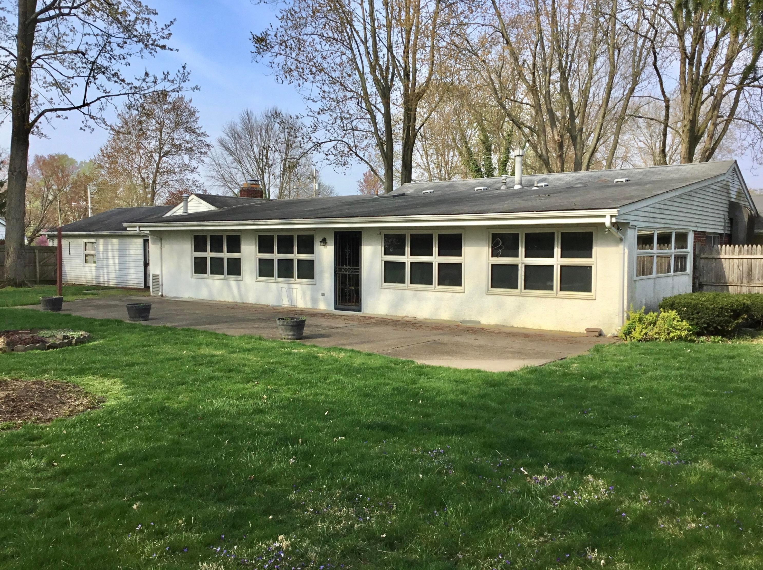 140 Linabary Ave, Westerville, OH 43081-1760