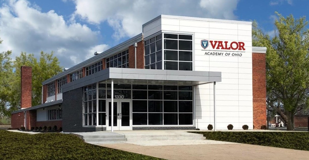 1438 Atcheson St, Columbus OH  43203-1121 exterior