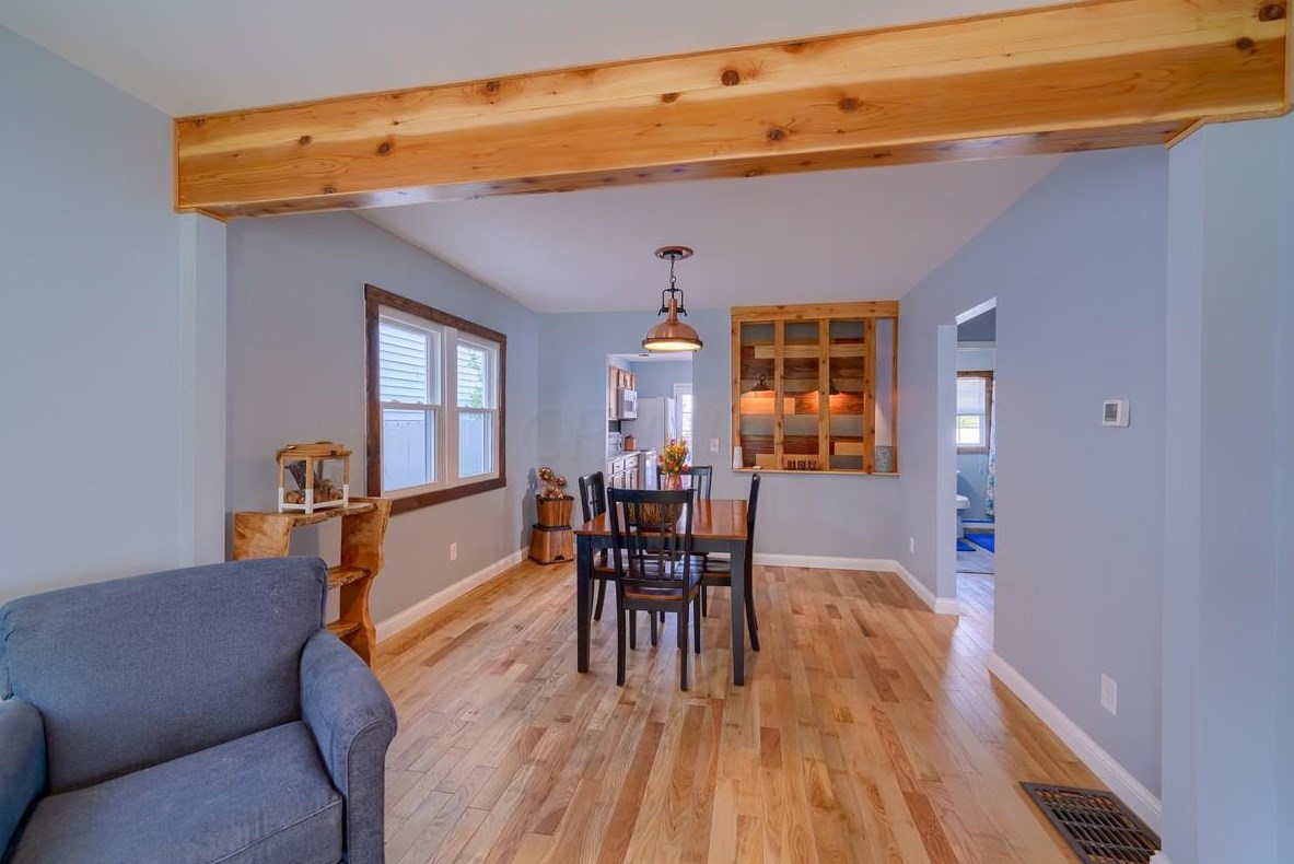 1438 Atcheson St, Columbus OH  43203-1121 exterior