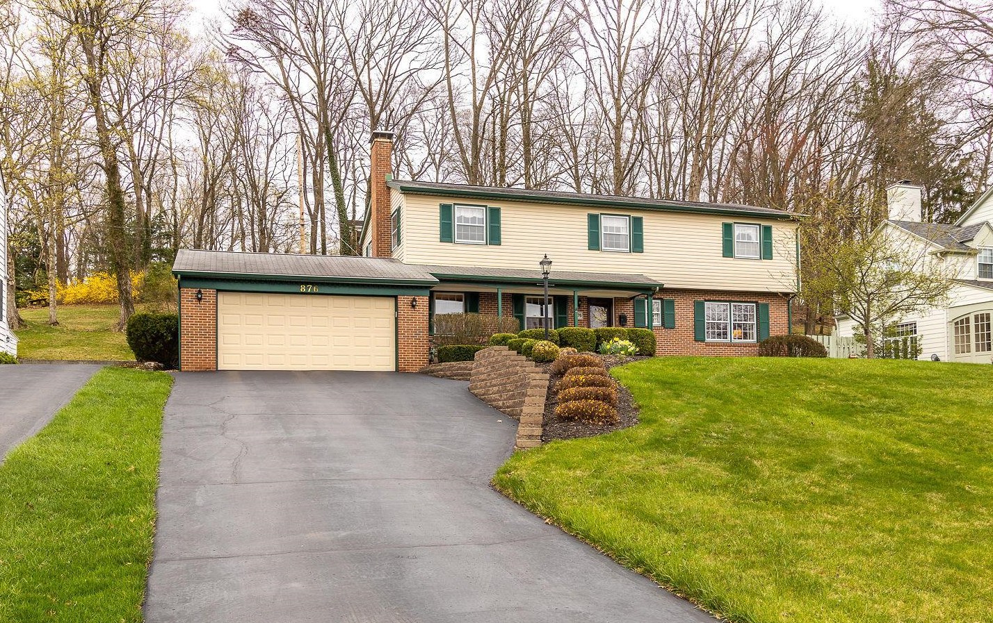 876 Lanreco Blvd, Lancaster, OH 43130-3321