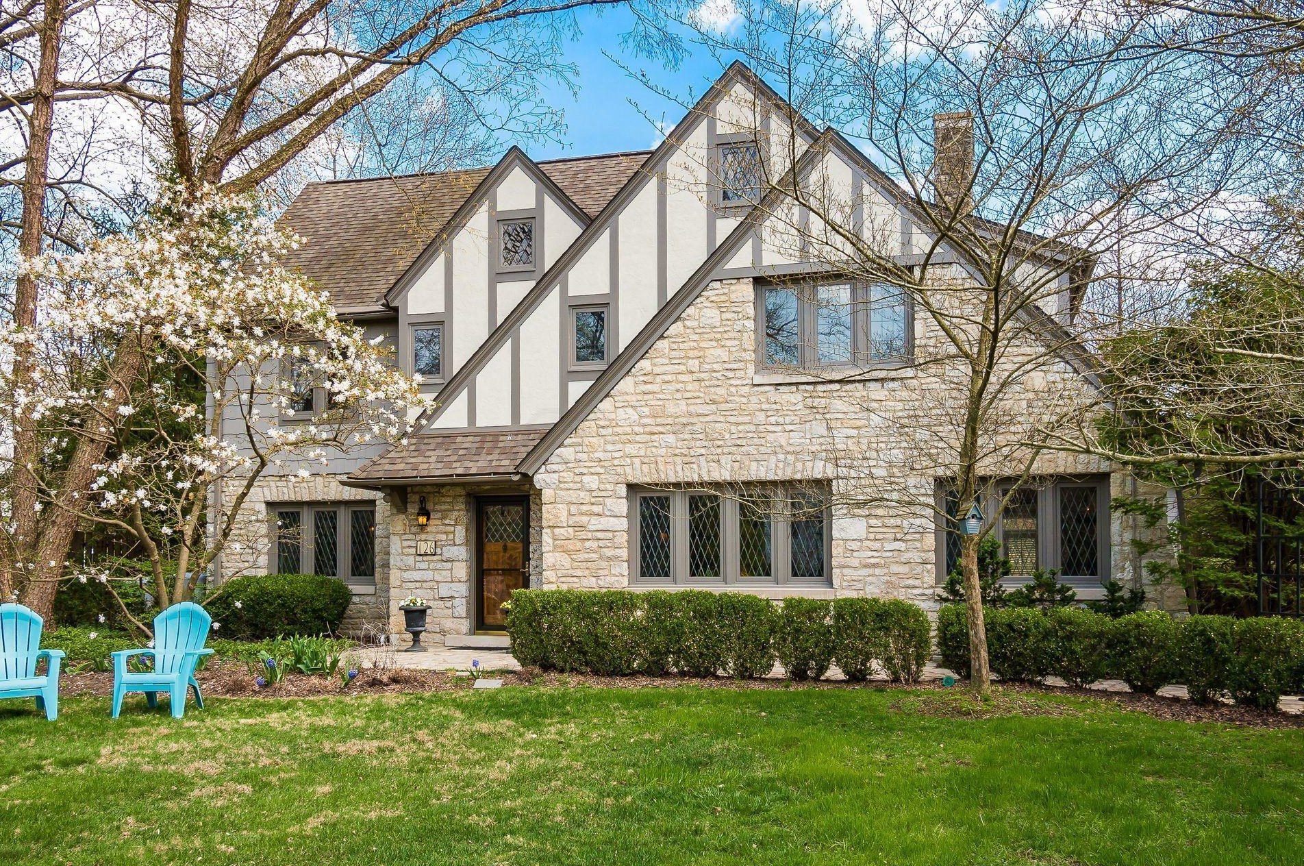 126 Parkview Ave, Columbus, OH 43209-1436