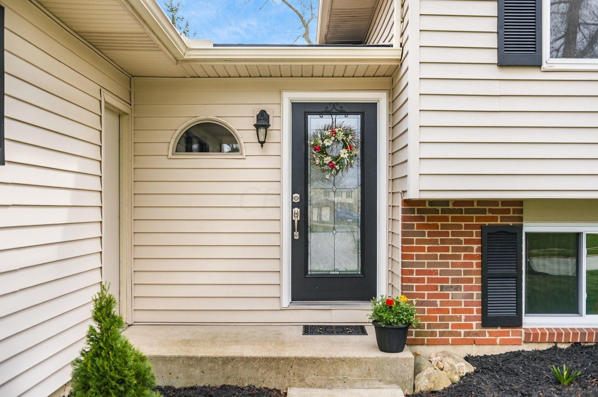 1119 Belle Meade Pl, Westerville, OH 43081-1109