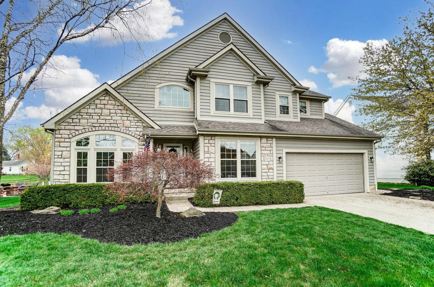 2492 Charoe St, Lewis Center, OH 43035-8988