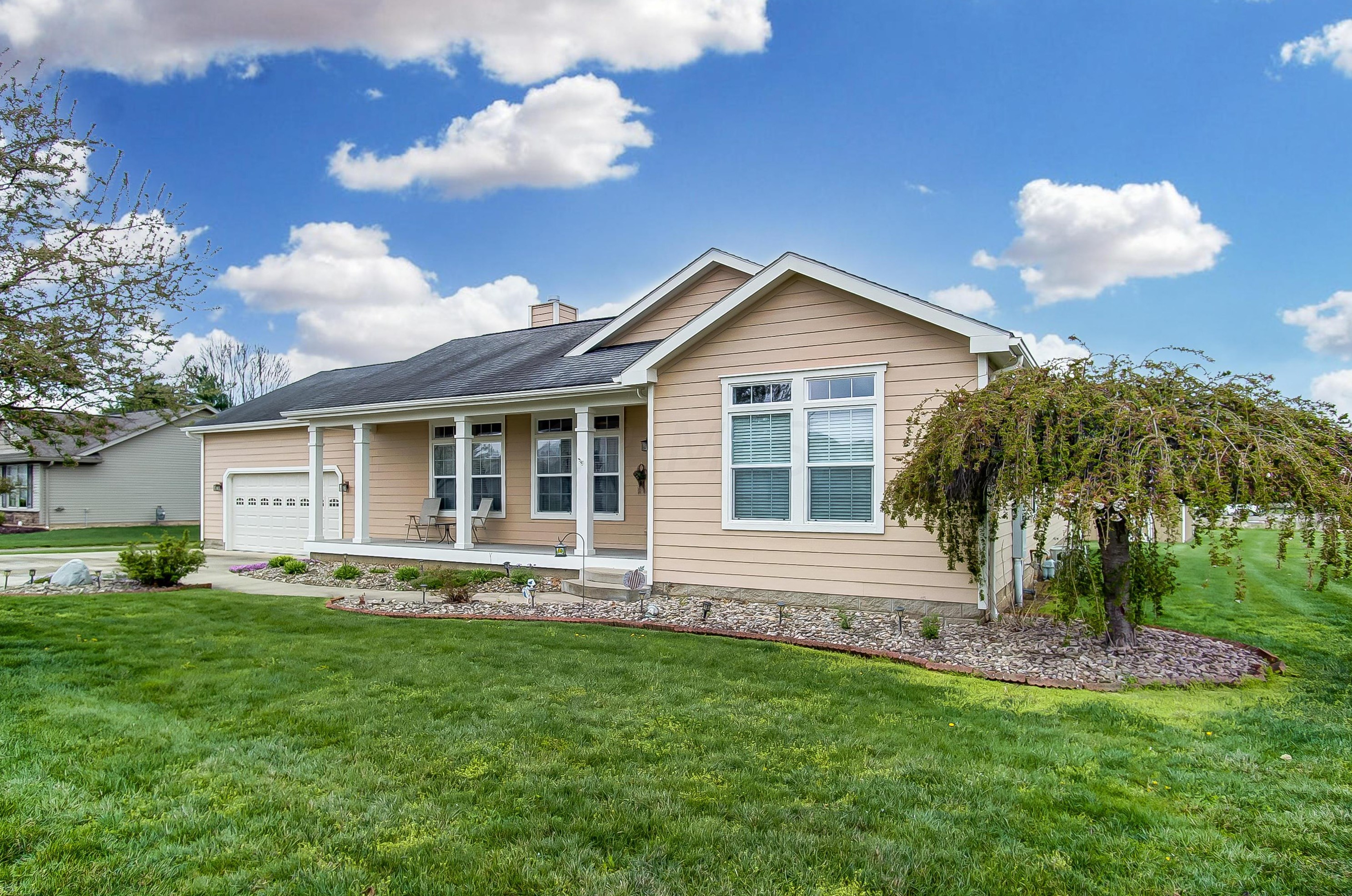 3055 Jacks Fairway, Nashport, OH 43830
