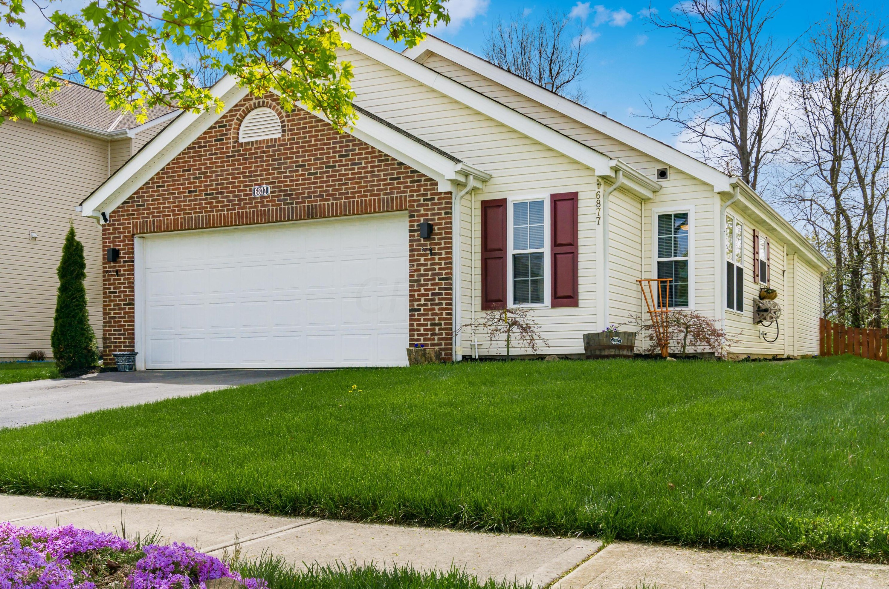 6877 Riding Trail Dr, Cnl Wnchstr, OH 43110-7824