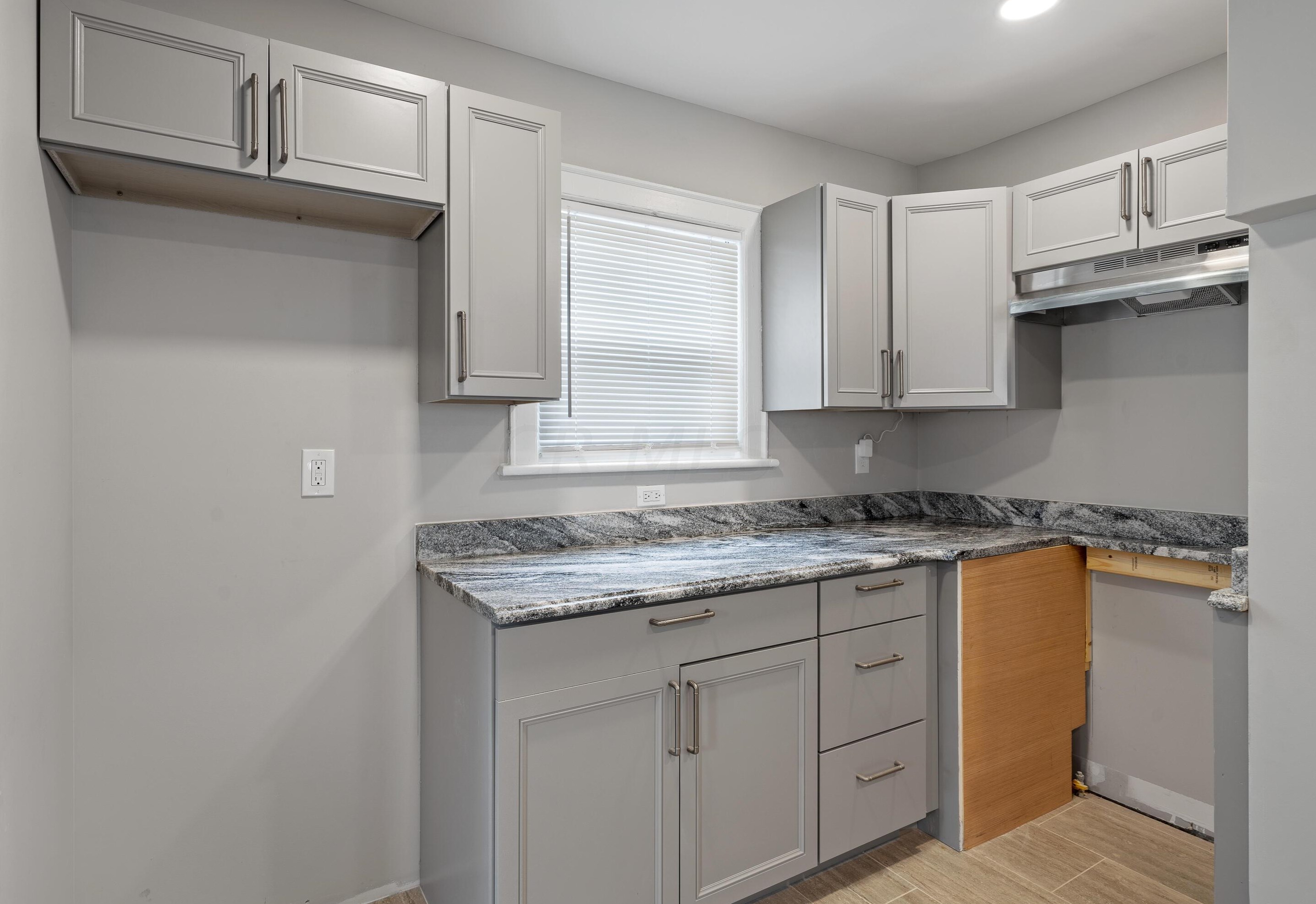 1109 Ellsworth Ave, Columbus OH  43206-1713 exterior