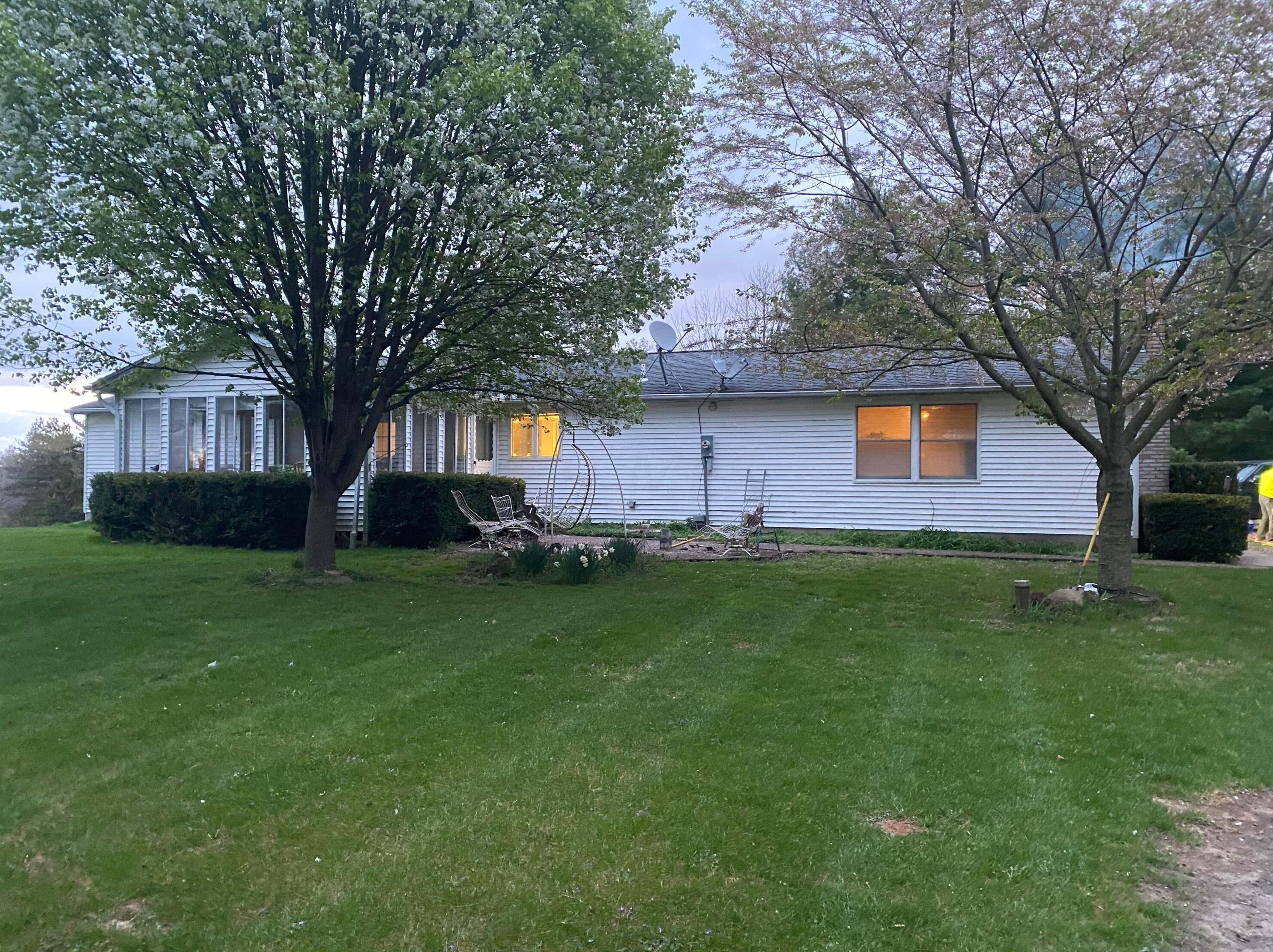 4574 Granview Rd, Granville, OH 43023