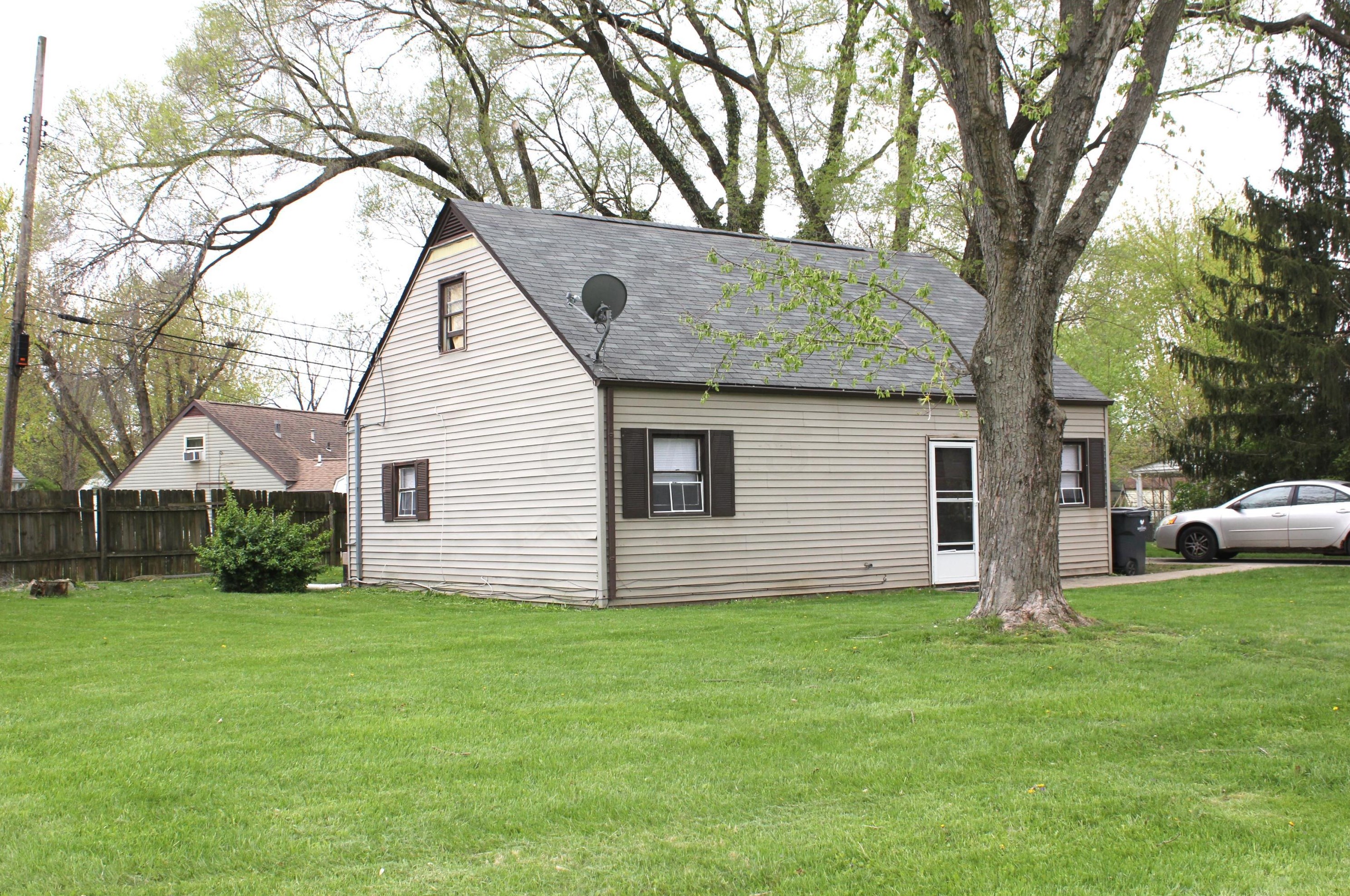5103 Dimson Dr, Columbus, OH 43213-2414