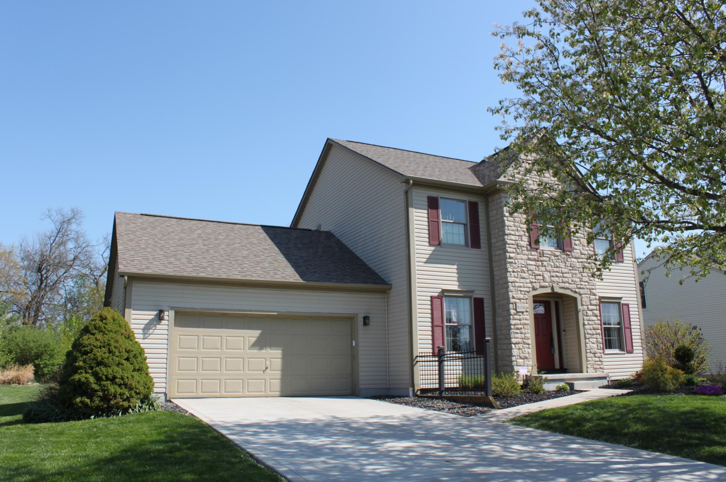 9198 Bridle Ter, Pickerington, OH 43147-8130