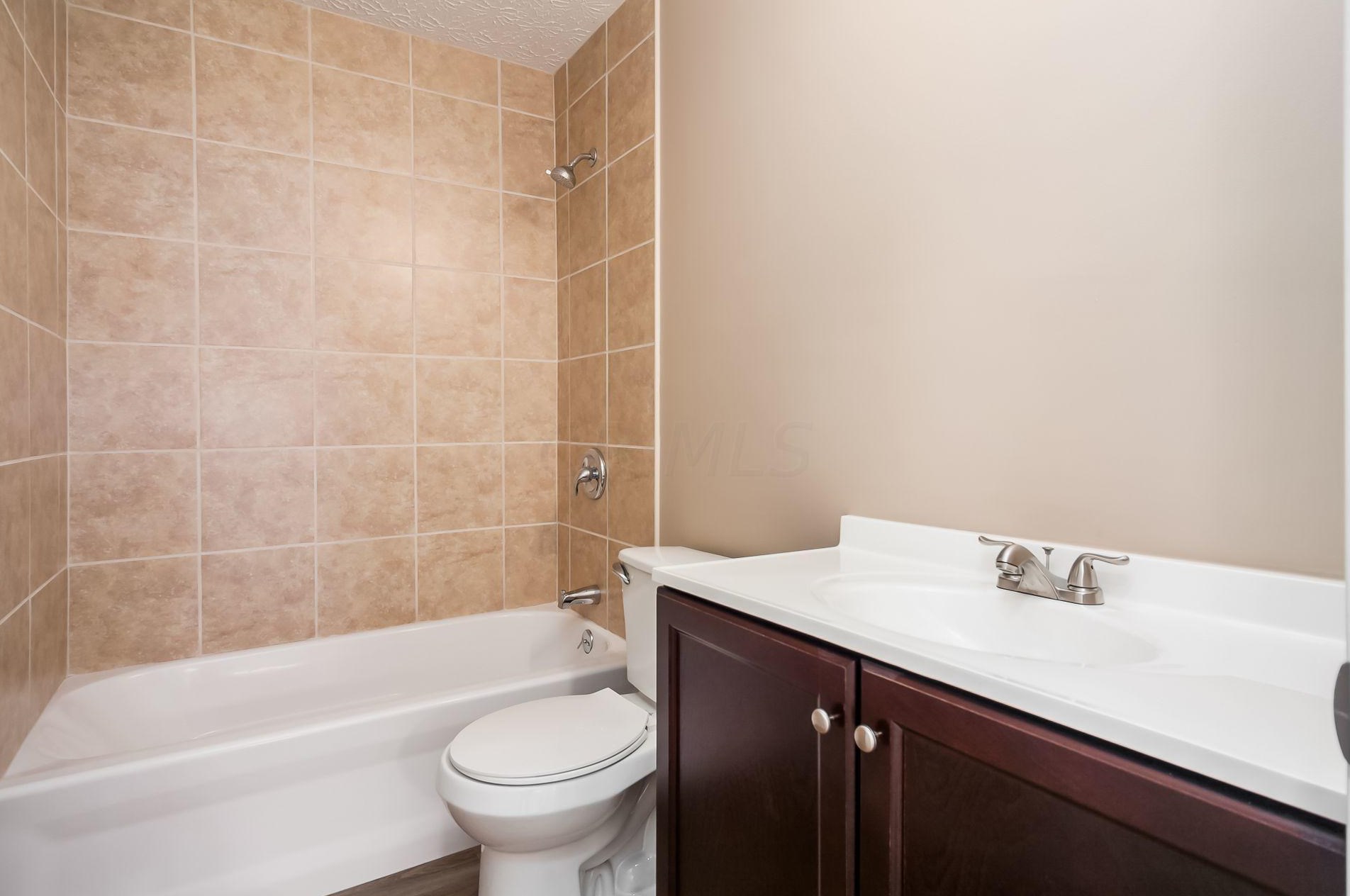 2753 Osceola Ave, Columbus OH  43211-1192 exterior