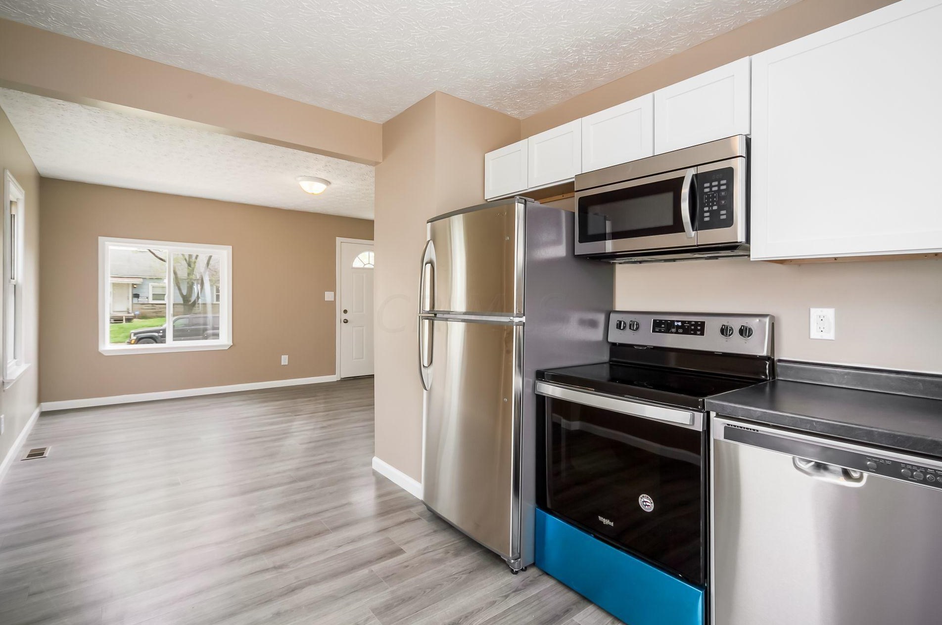 2753 Osceola Ave, Columbus OH  43211-1192 exterior