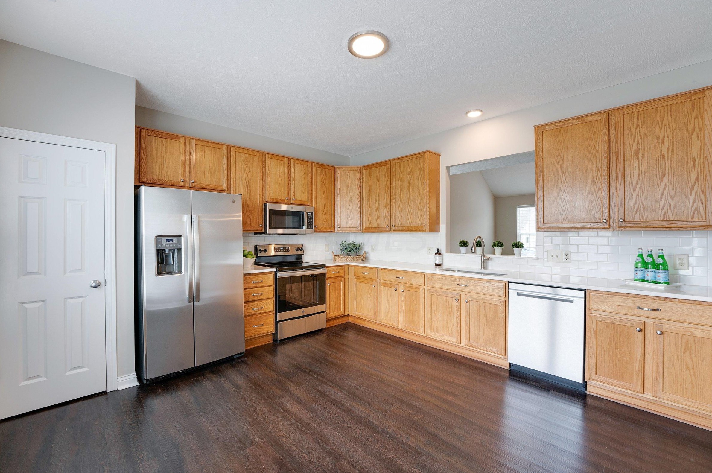 5996 Mealla Rd, Westerville, OH 43081-5157