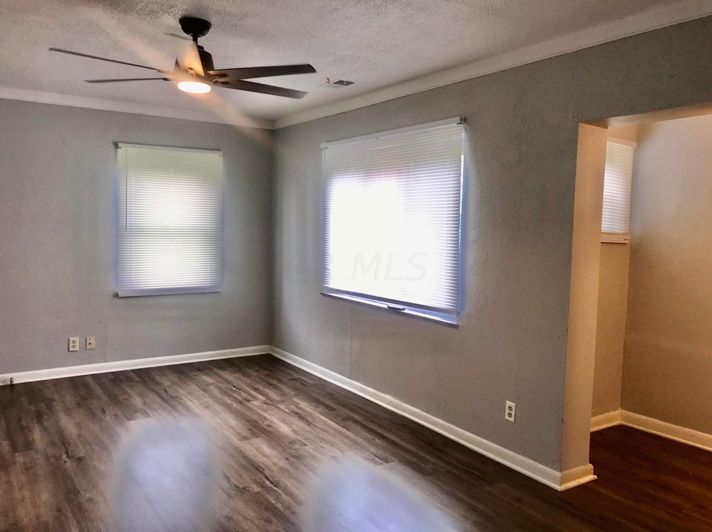 1702 Linnet Ave, Columbus OH 43223-2828 exterior