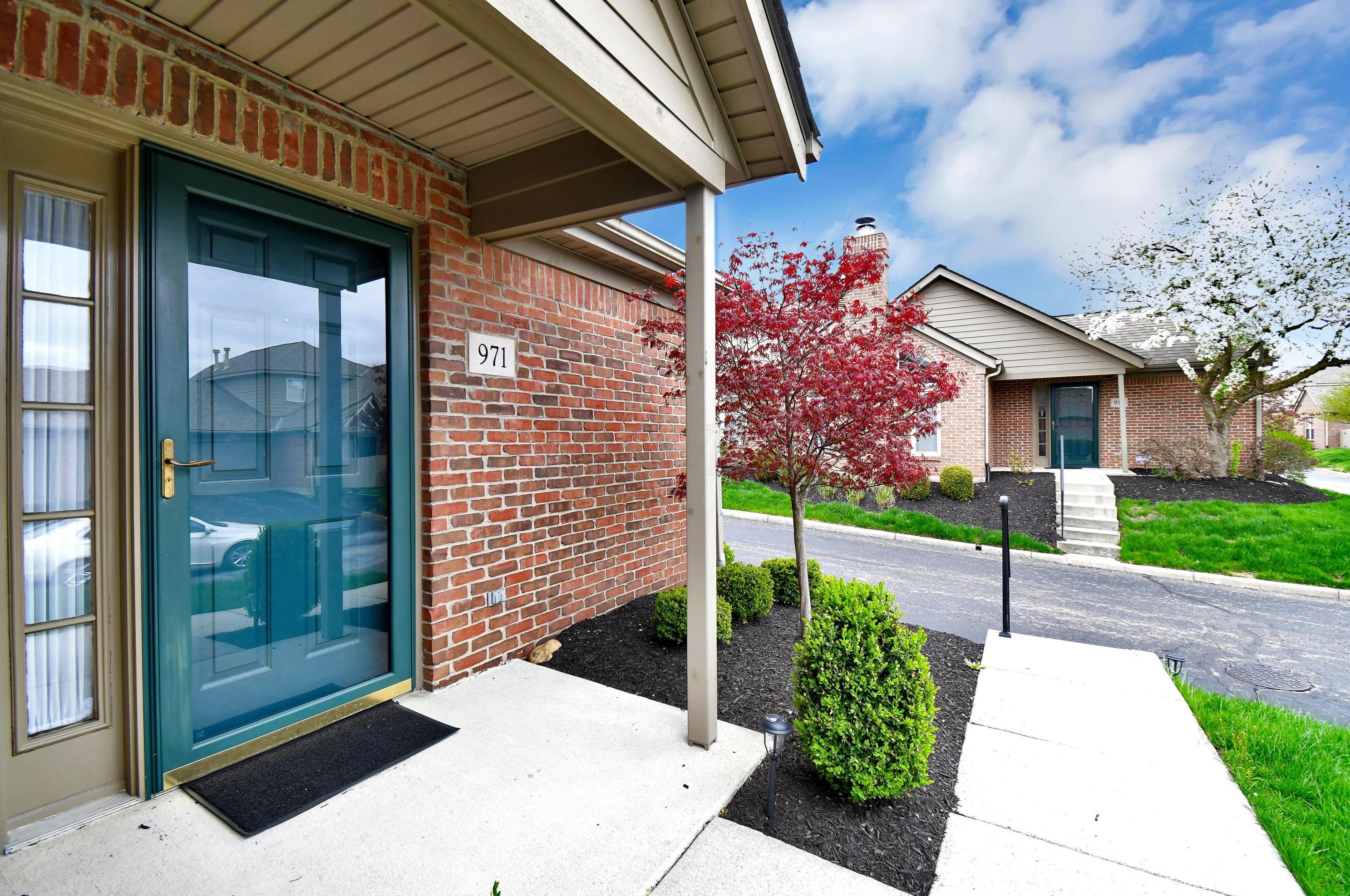 971 Village Brook Way, Columbus, OH 43235-5039